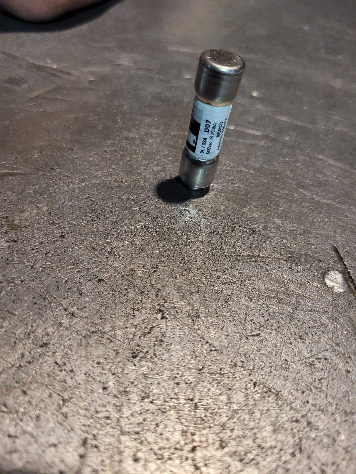 1 BAG OF 5pc BUSSMANN FNQ-R-8 8A 600V Class CC Fuse Time Delay Fuse FNQR8