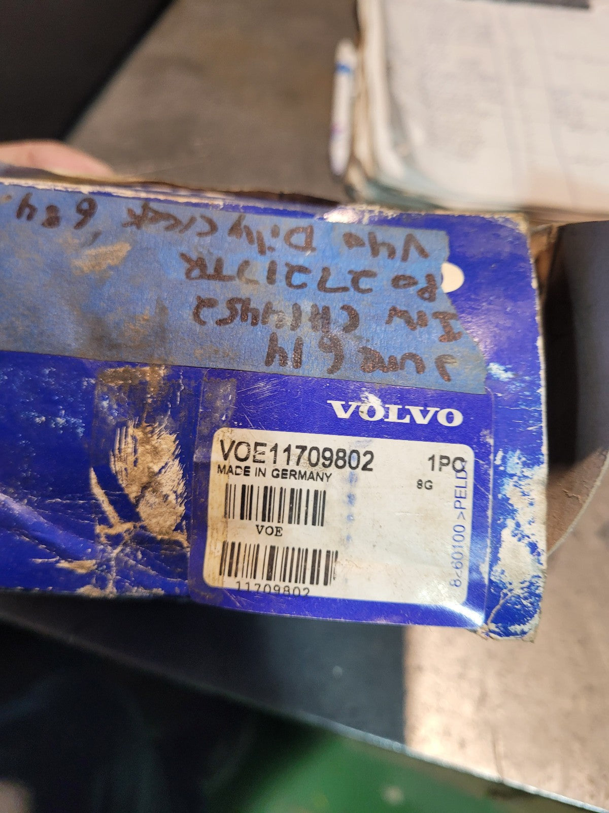 New GENUINE VOLVO VOE11709802 11709802 PEDAL SWITCH
