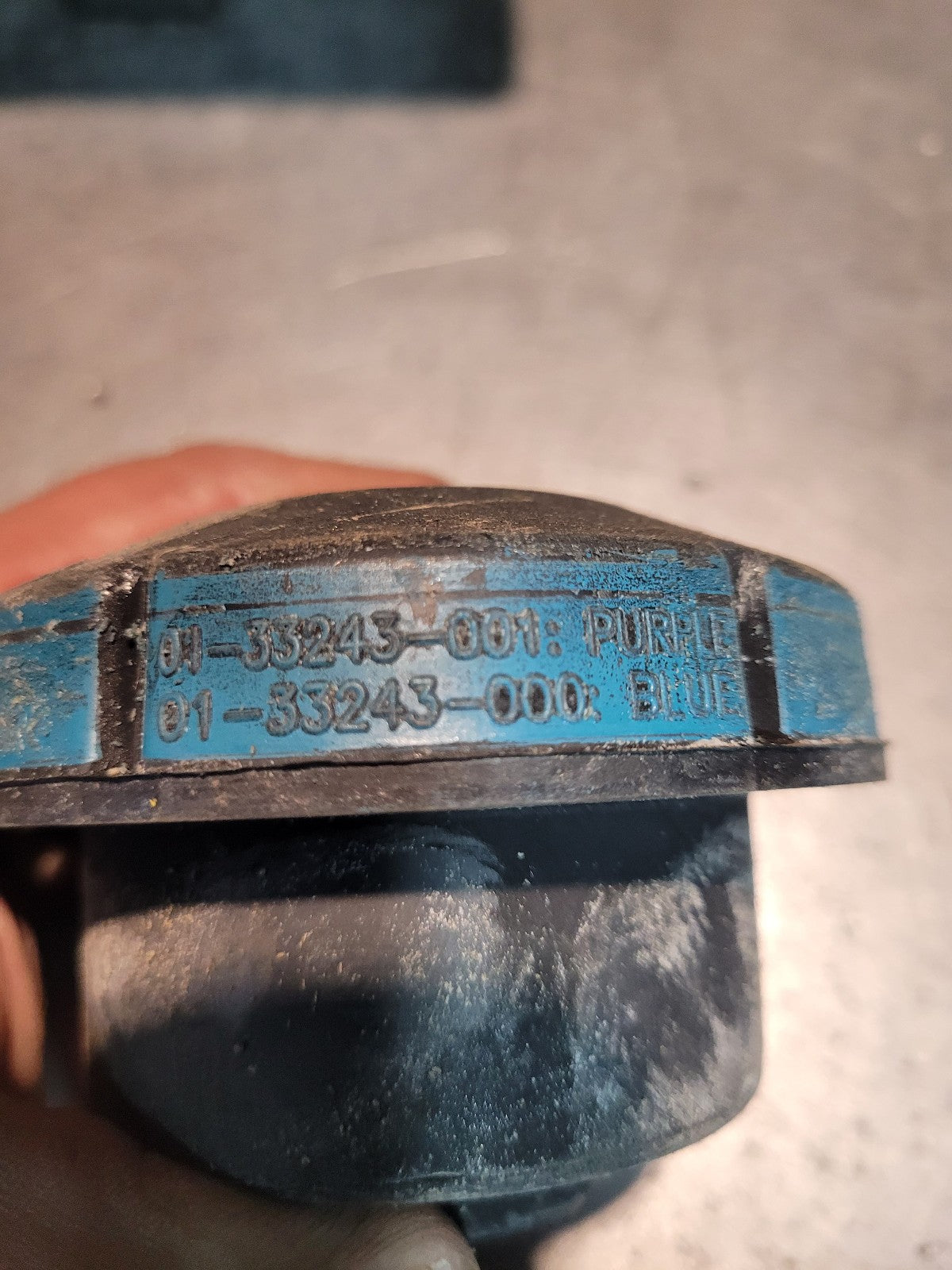 01-33243-000 Engine Mount Bushing for Freightliner