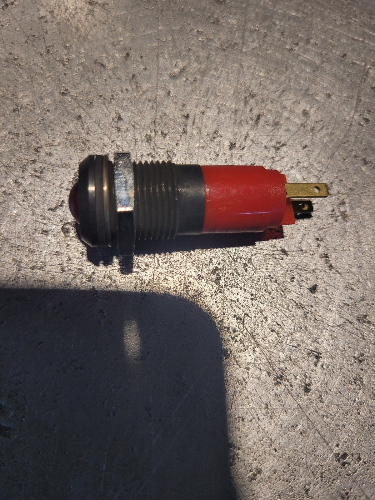 1 BAG OF 118PC - WL-192A1350 Indicator PNL-MNT LED Red 700MCD 14mm 24VDC