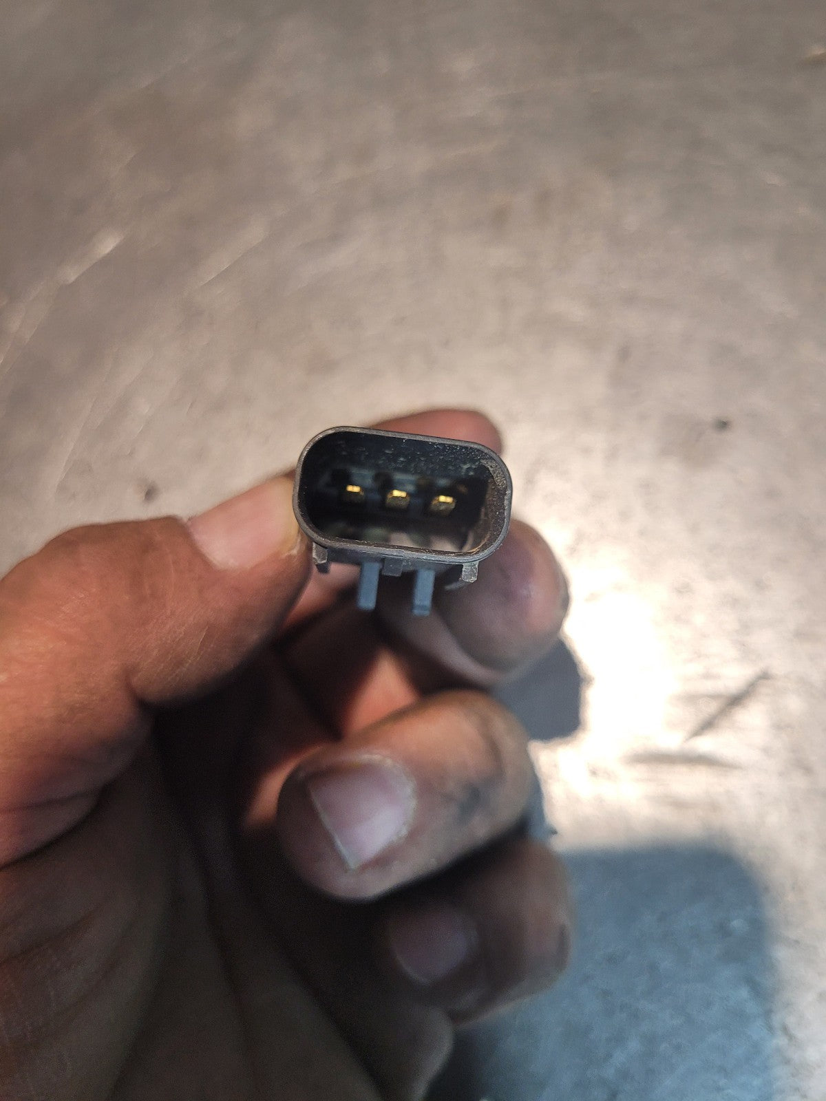 2897331 Genuine OEM for Cummins PRESSURE SENSOR