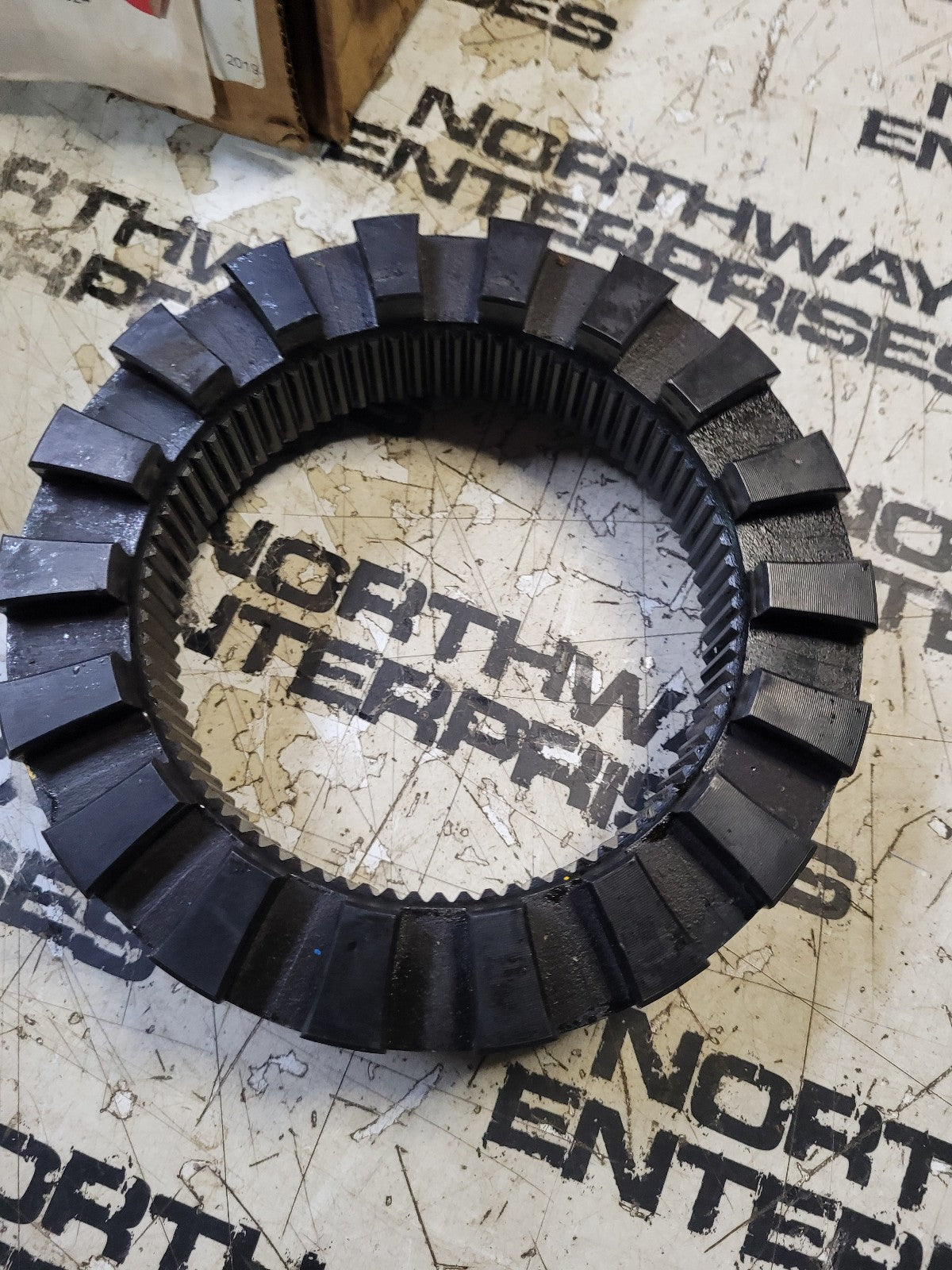 SPICER 131332 Differential Sliding Clutch 4.01 In. Id, 18 Teeth, 81 Internal