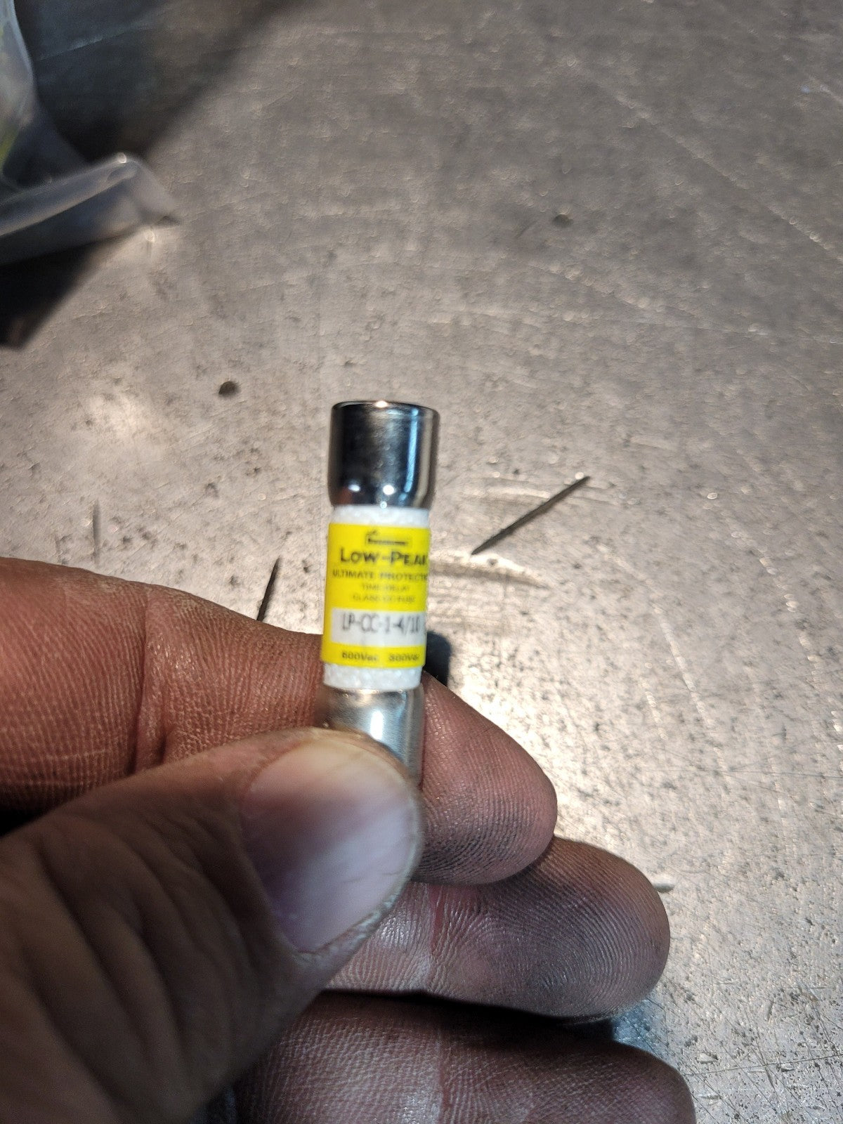 1 BAG OF 60pc CC-1-4/10 BUSSMANN TIME DELAY FUSE