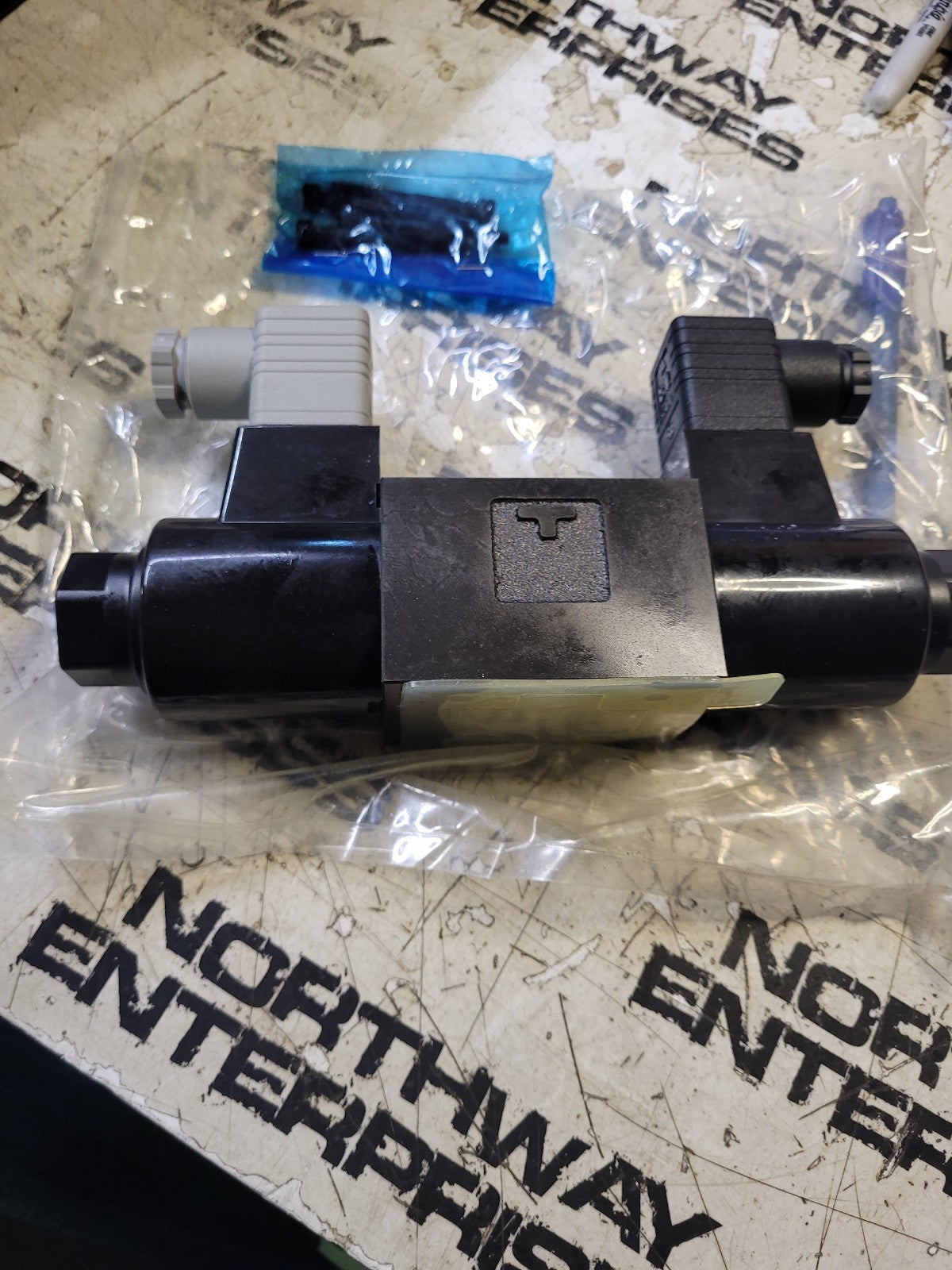 6H700-3 SG-01-3C2-D12-7090 – Dir Valve D03 3-Pos All Ports Block 12 VDC T-Box