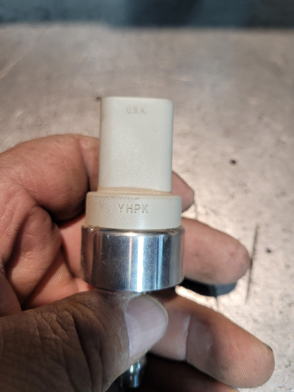 NEW OEM DETROIT DIESEL A4721530928 INLET PRESSURE SENSOR