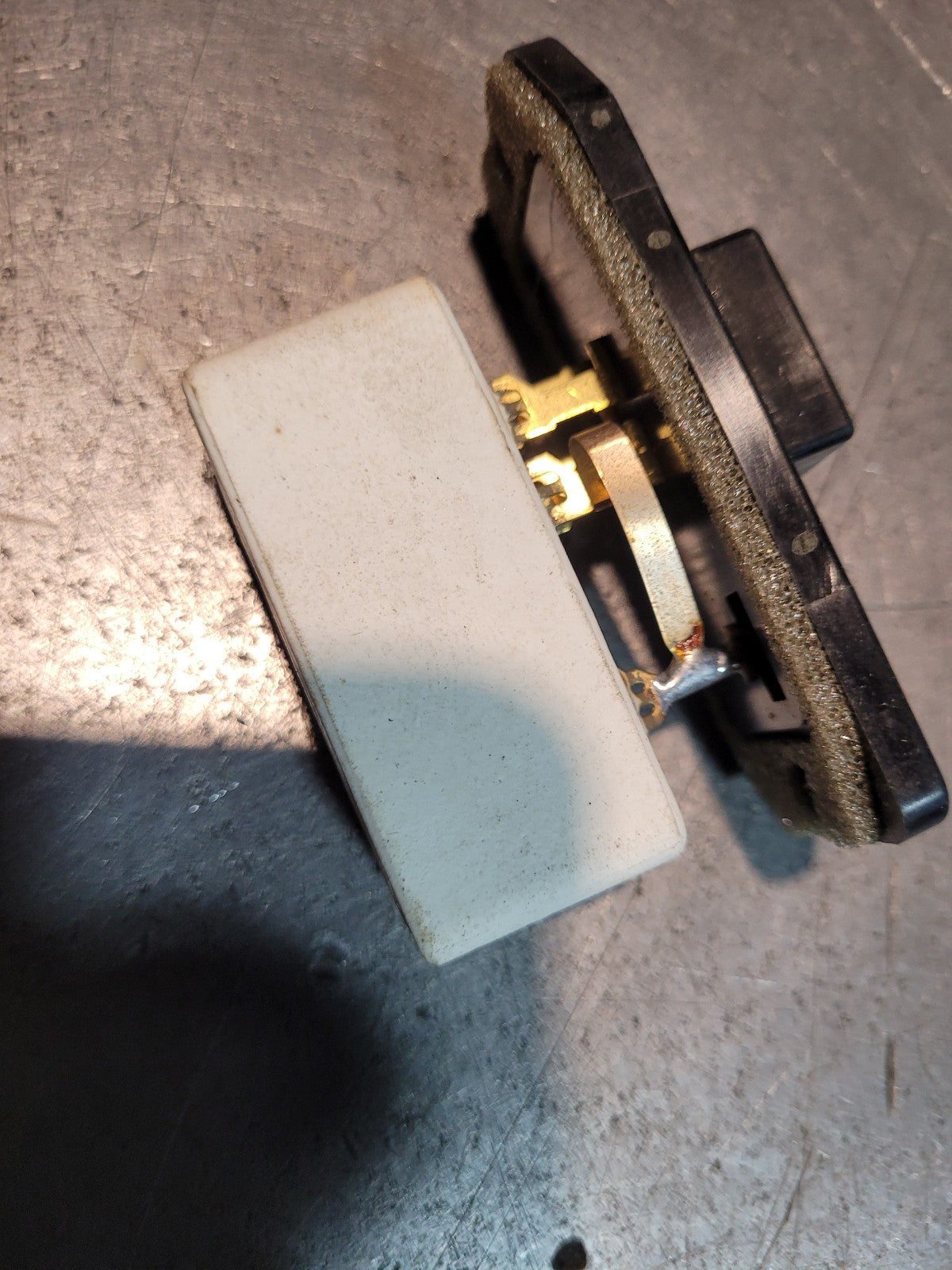 NEW OEM Genuine Mopar Blower Motor Resistor 4720278 04720278