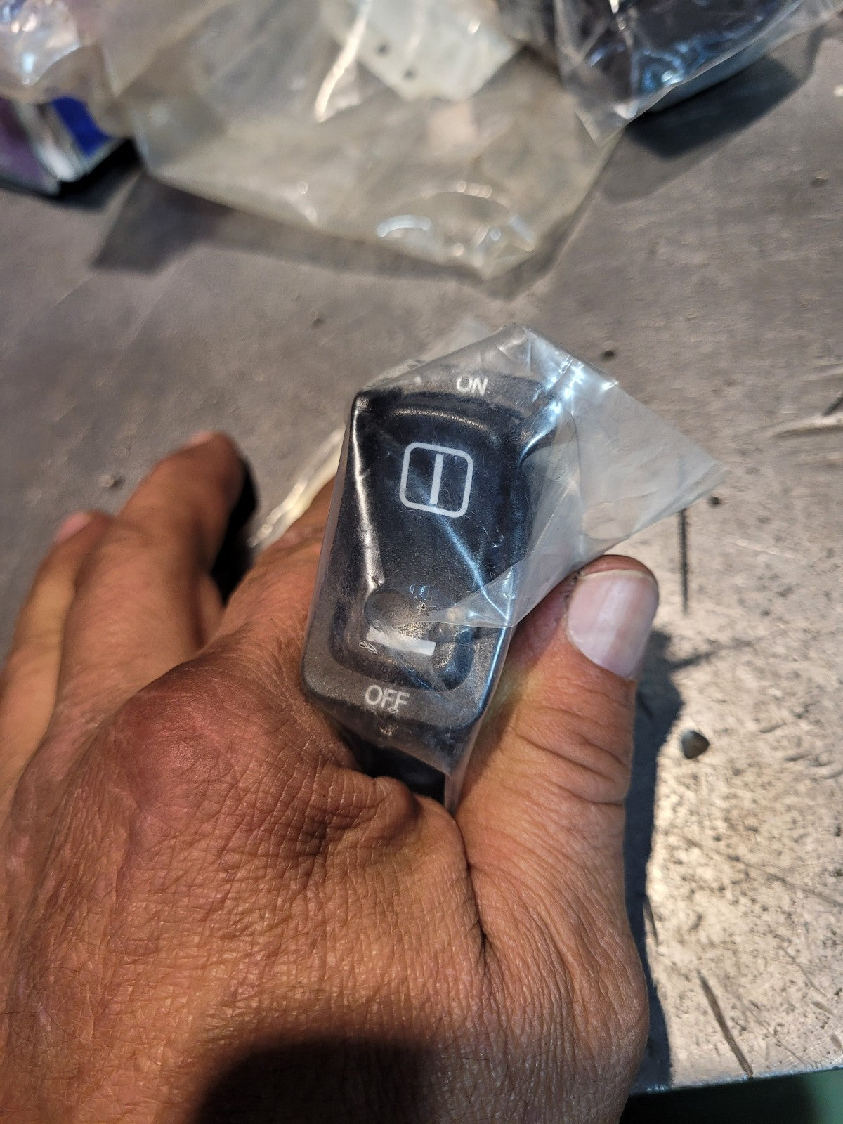 NEW OEM GTD3280-12 Western Star Dash MTD Differential Lockout Air Control Valve