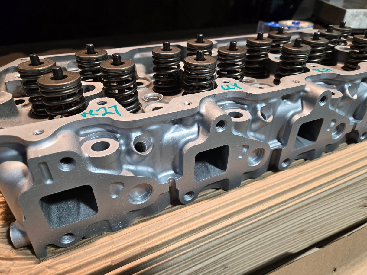 REMAN RH PASSENGER CYLINDER HEAD 6.6 DURAMAX DIESEL LLY VIN 2 97779579 ref27