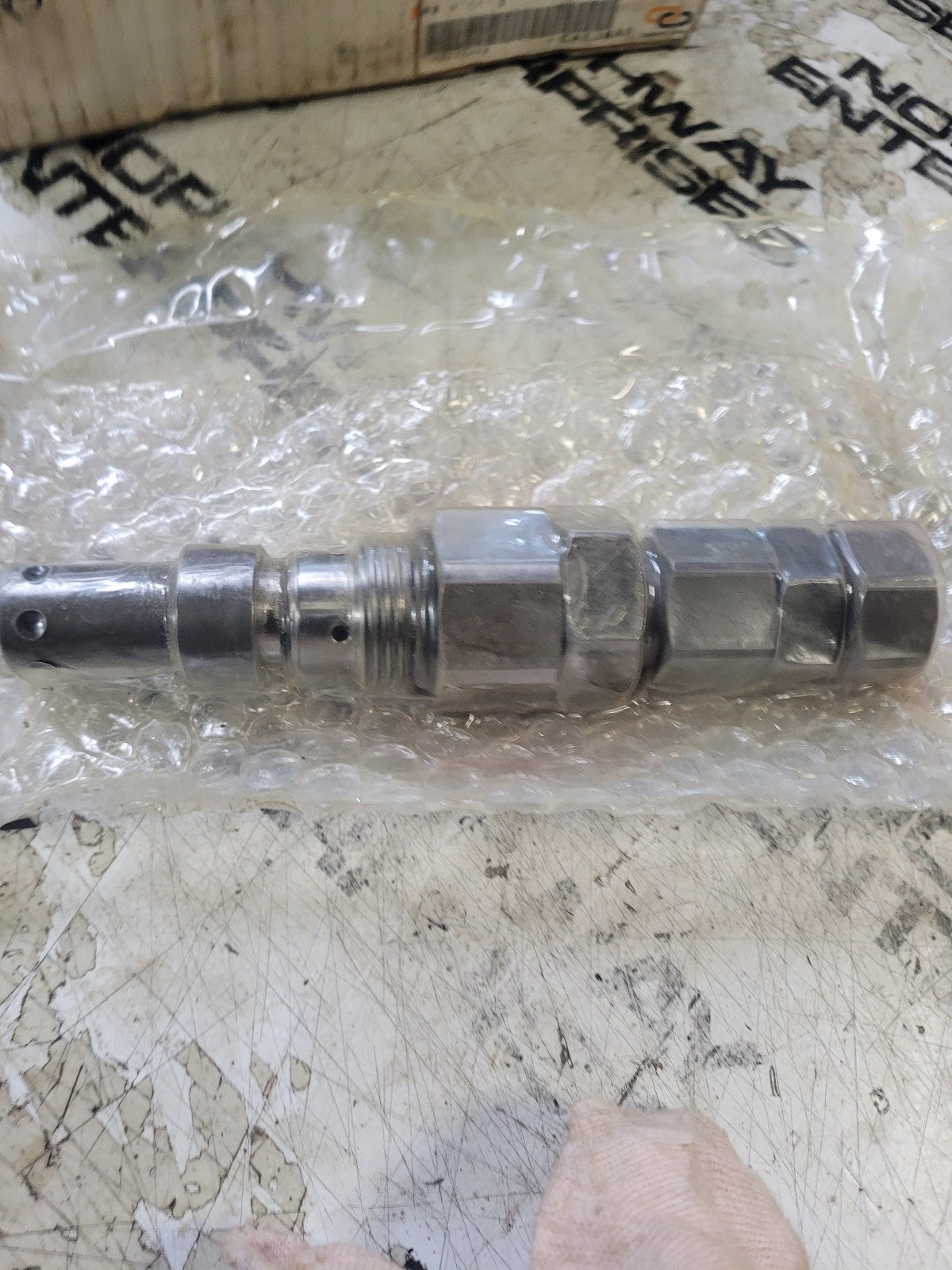 GENUINE Main Relief Valve 4372038 For Hitachi Excavator