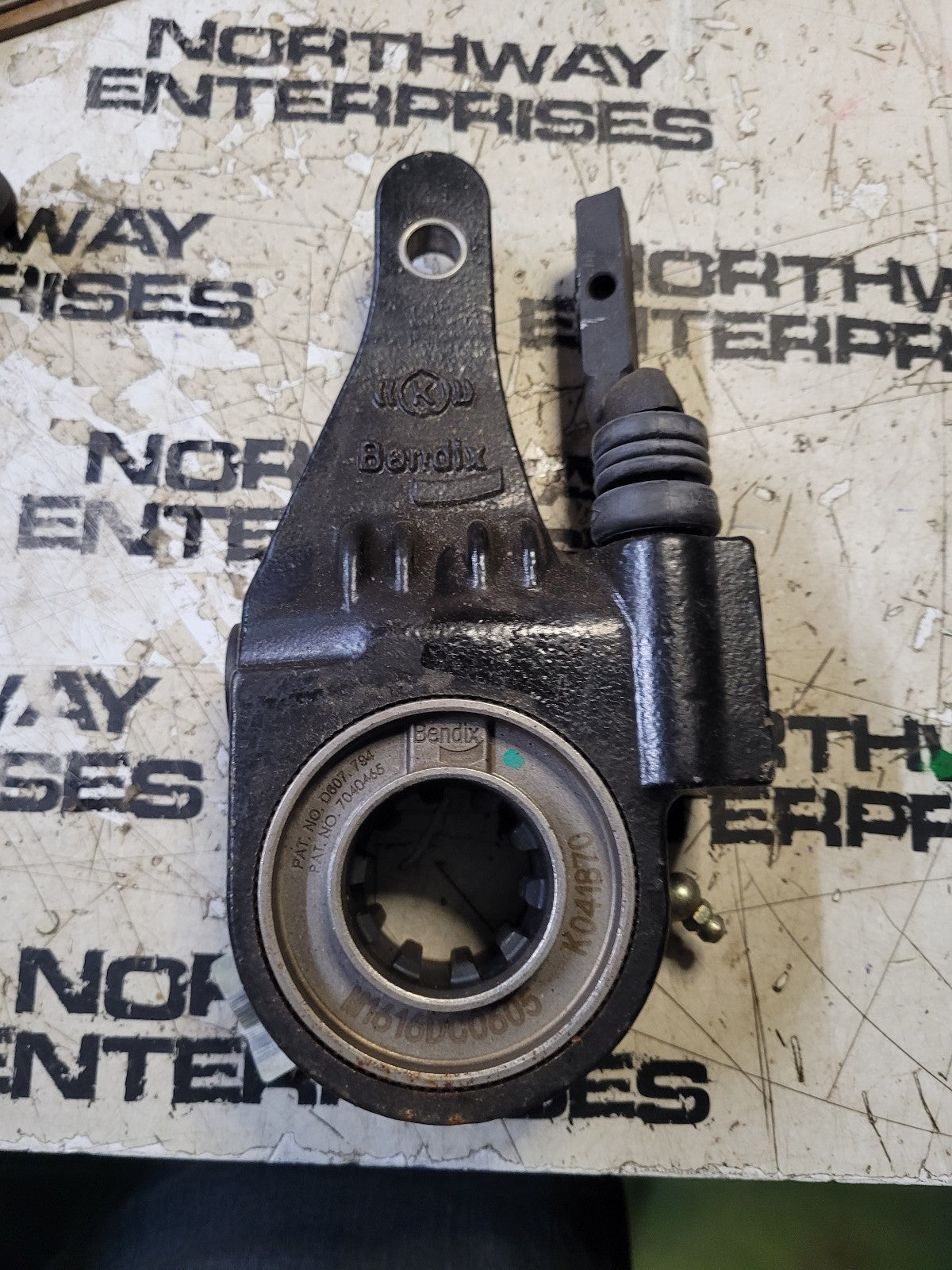 MISSING PINS BENDIX K041870 10 Spline 5.5" Automatic slack adjuster