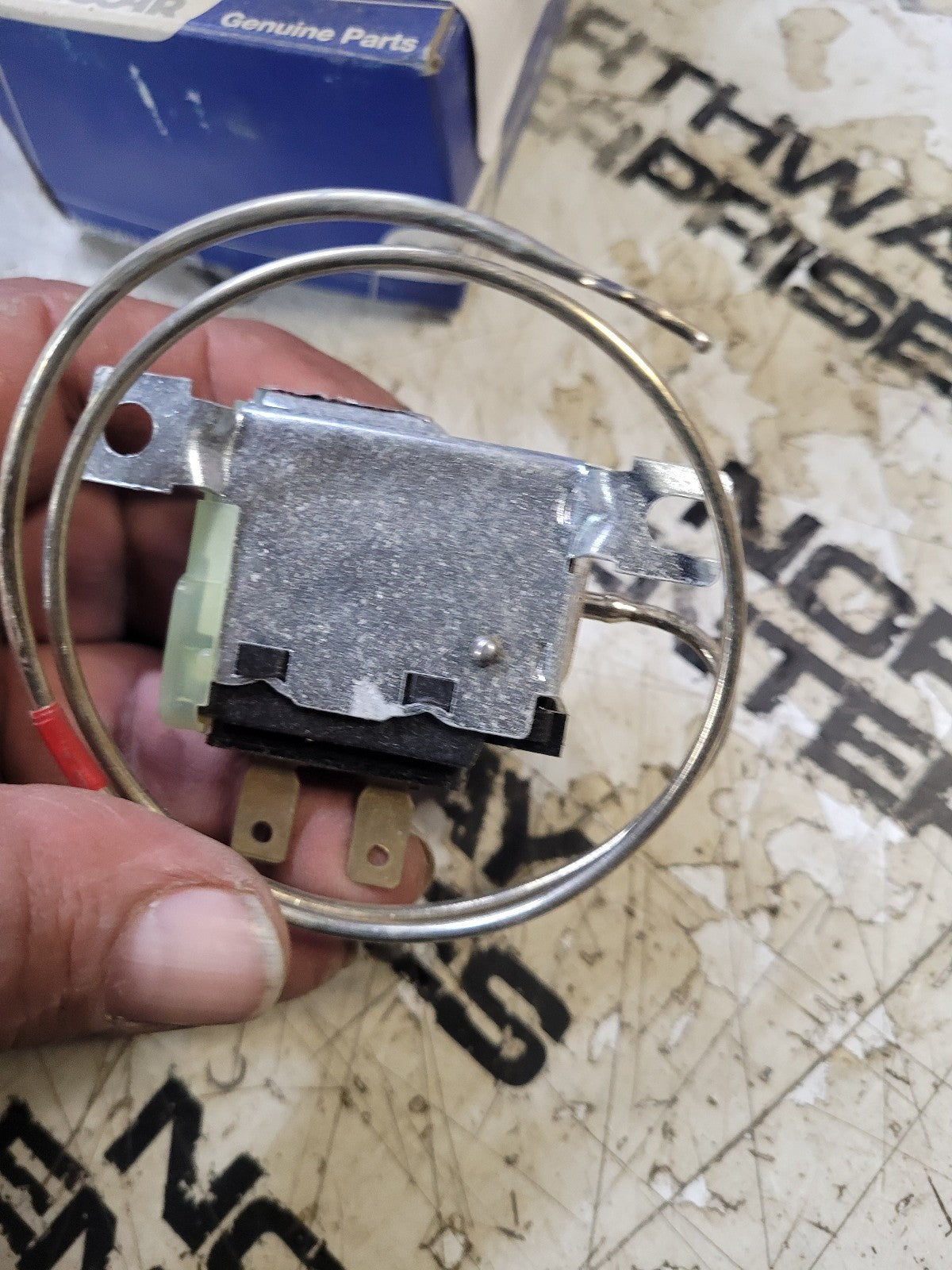 SR2000020 Thermostatic Switch Fits Paccar, Red Dot 71R3160, RD-5-8938-0P