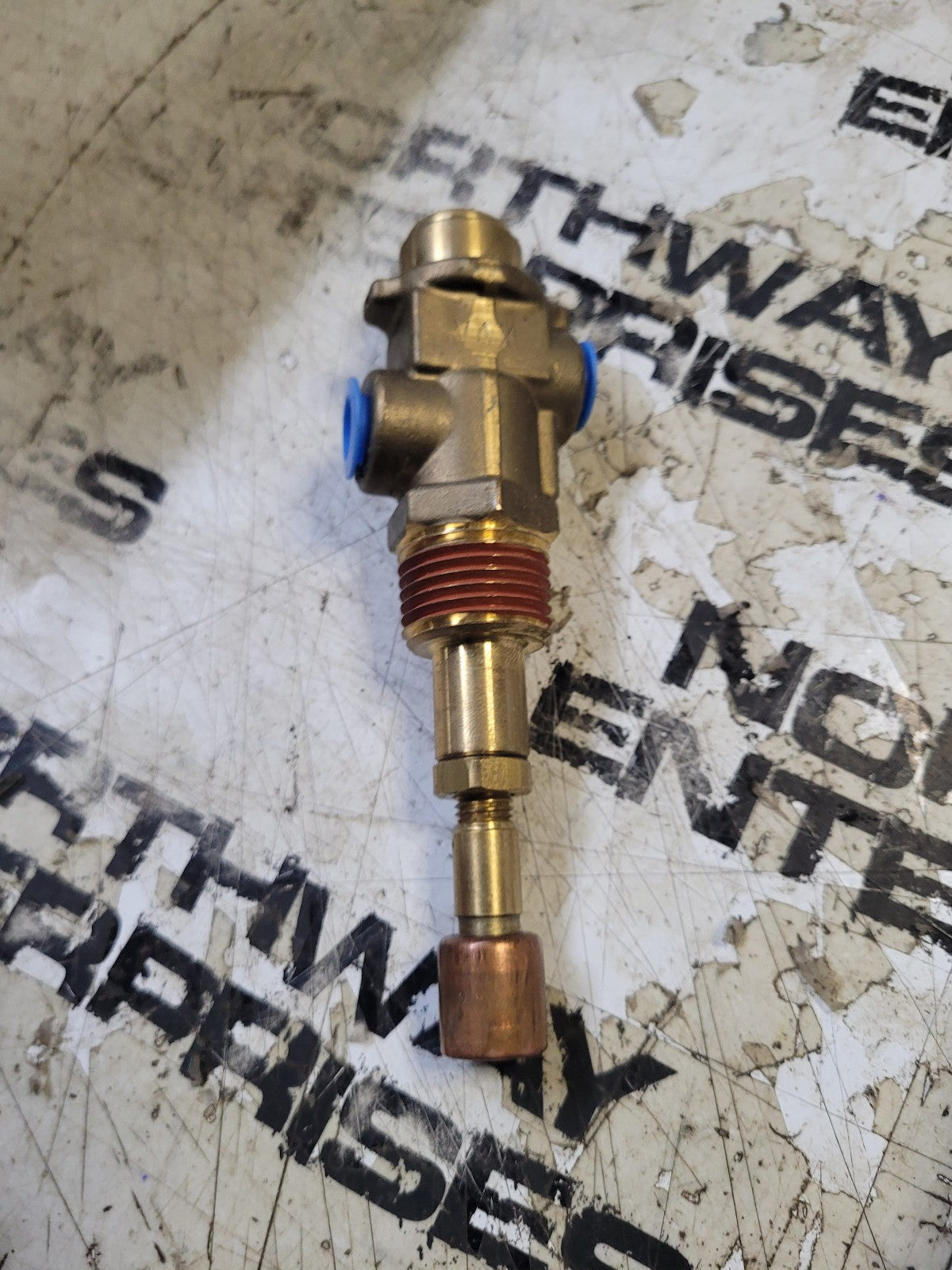 10473600031 Shutterstat Assembly, 195 Degree