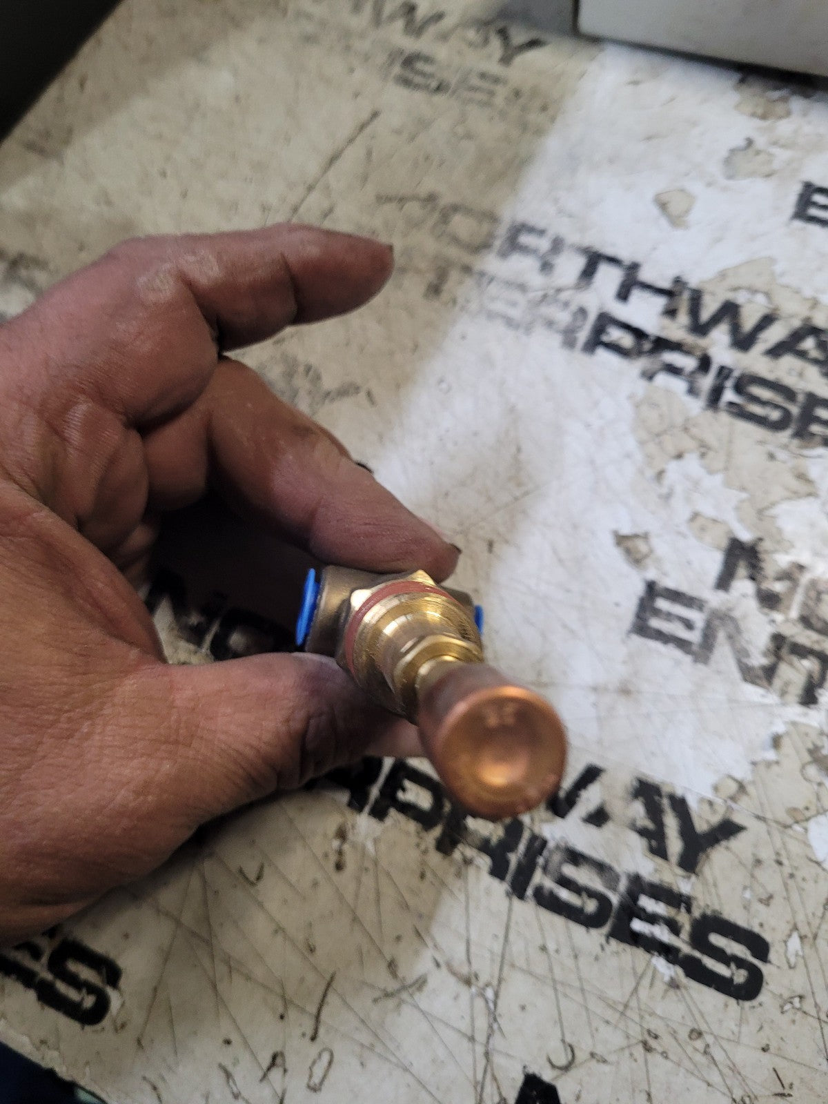 10473600031 Shutterstat Assembly, 195 Degree