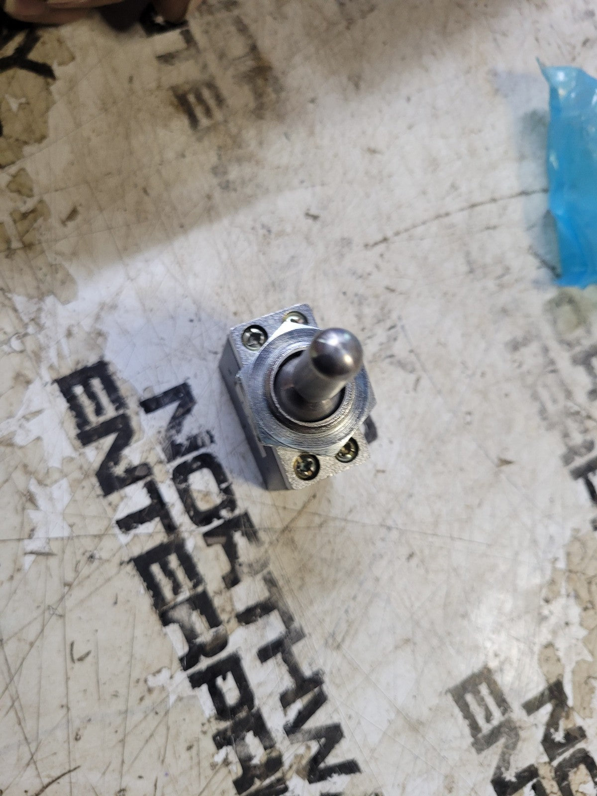 Buyers Products BAV020T Toggle Valve Only, Momentary Switch