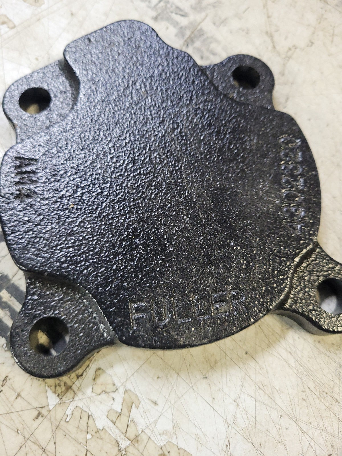 Eaton 4302320 Auxilliary Countershaft Cover