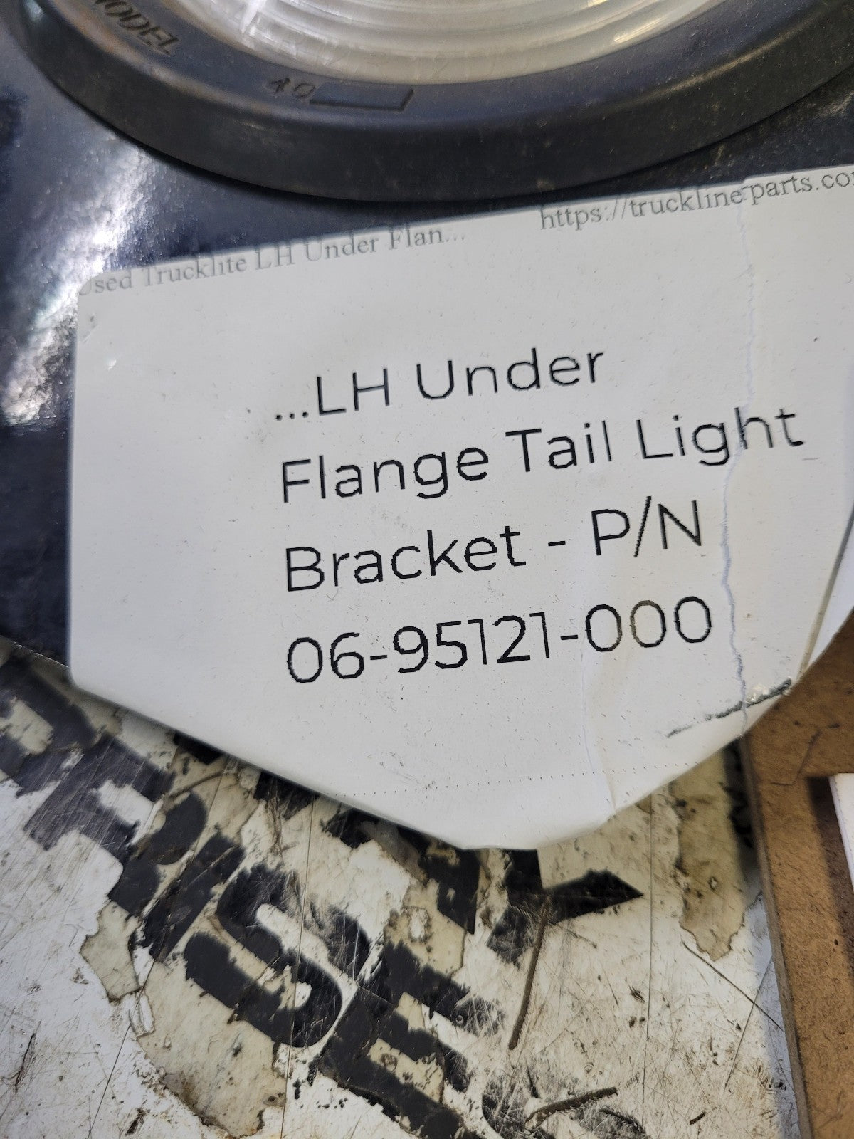 06-95121-000 Freightliner Genuine OEM Taillight Set