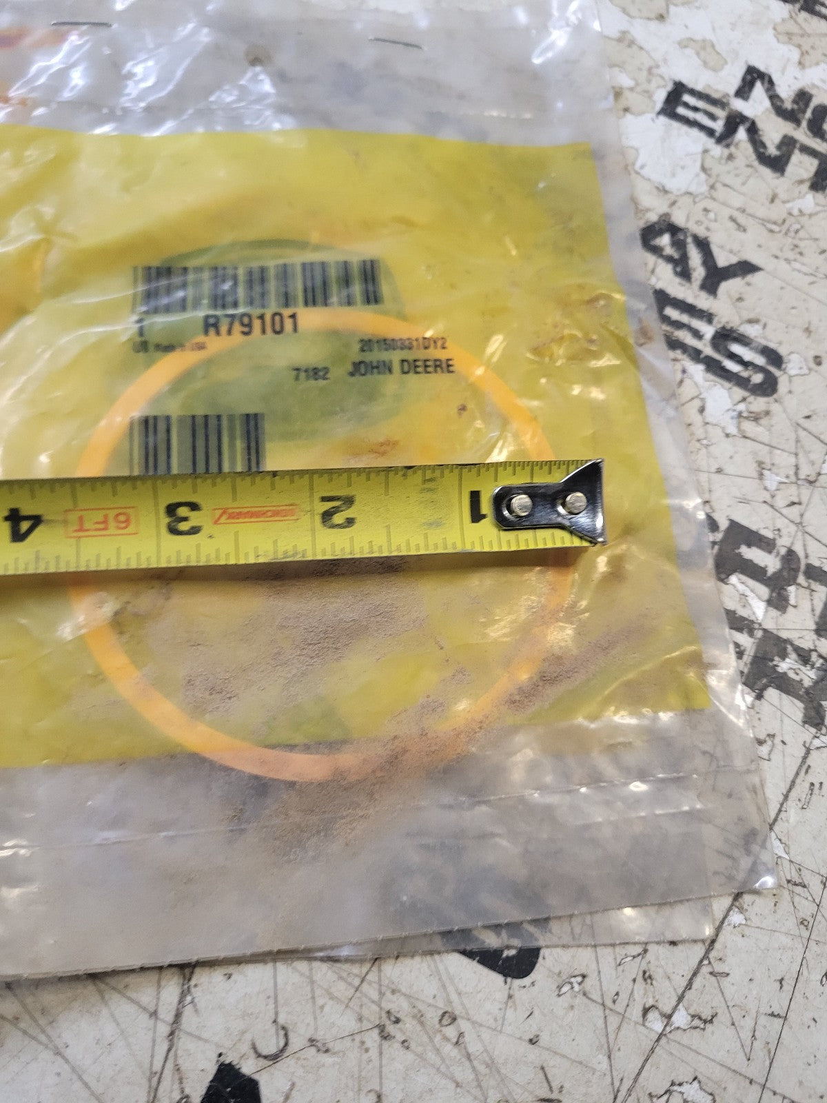 R79101 JOHN DEERE BACKUP RING