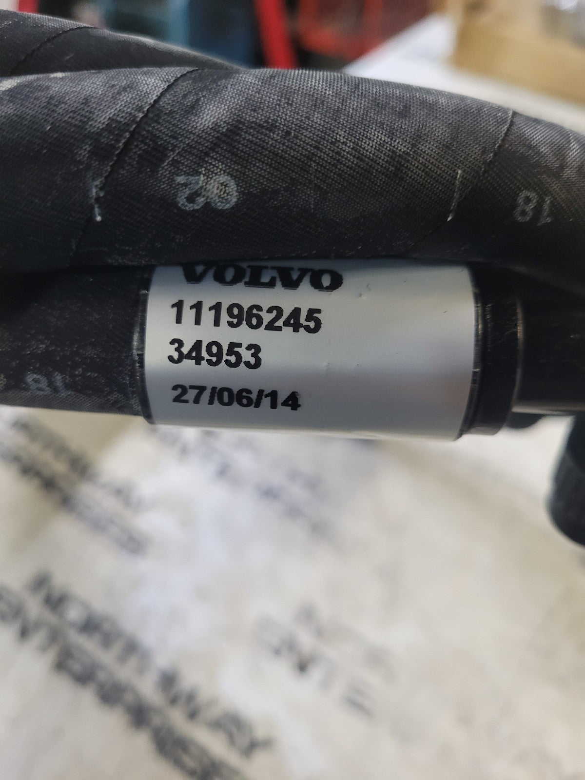 VOE11196245 11196245 VOLVO HOSE ASSEMBLY