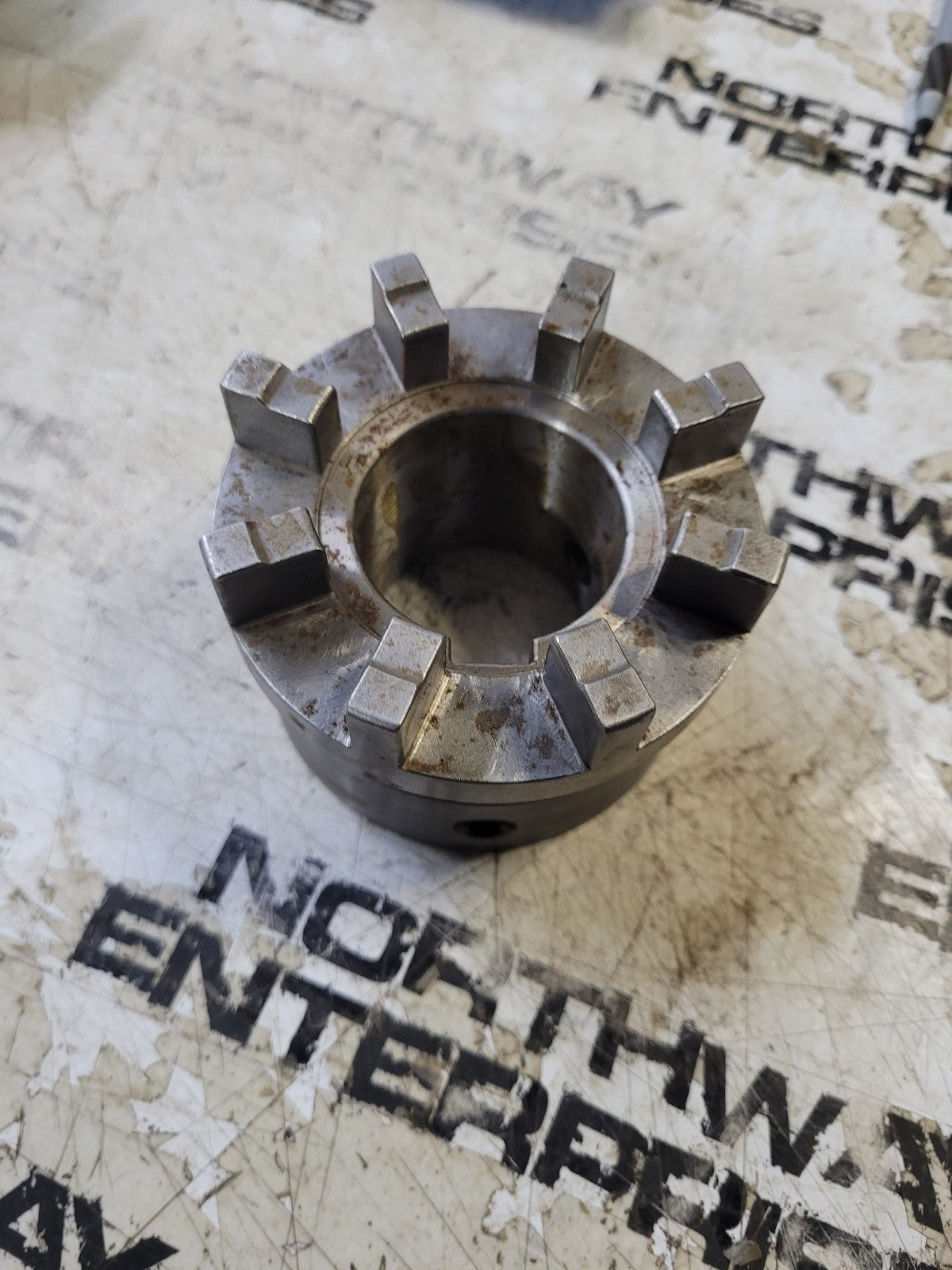 QF25X42MM Timken, QUICK FLEX® Coupling Hub ( HAS A SMALL DENT)