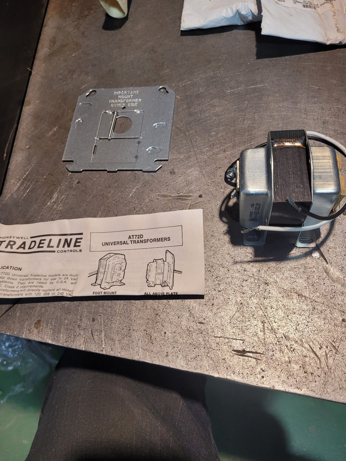 NEW AT72D1725 TRADELINE TRANSFORMER
