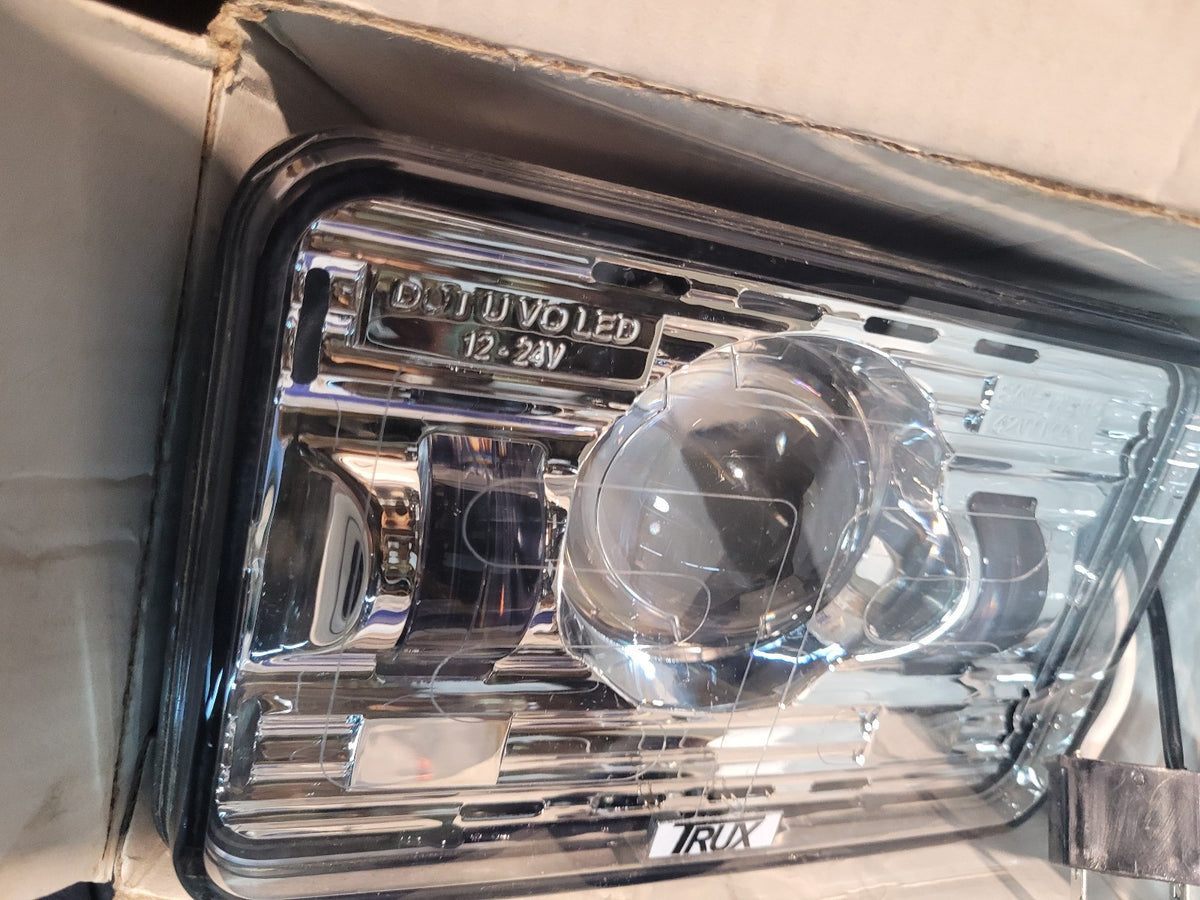 Trux Accessories TLED-H11 4" x 6" LED Projector Headlight - High Beam - Heated