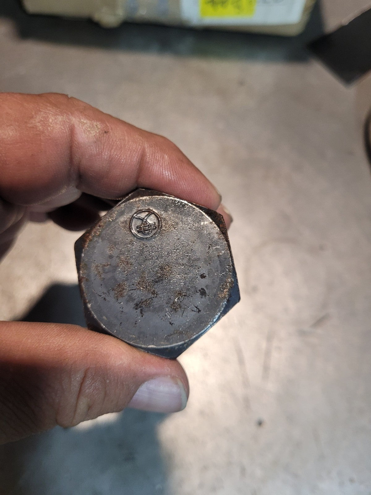 01011-62755 GENUINE KOMATSU BOLT M27 x 155mm Bolt