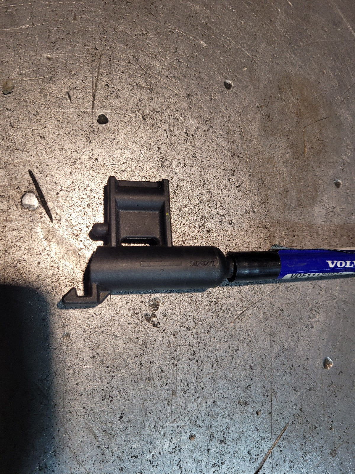 VOE11129271 Volvo Dipstick Tube 11129271