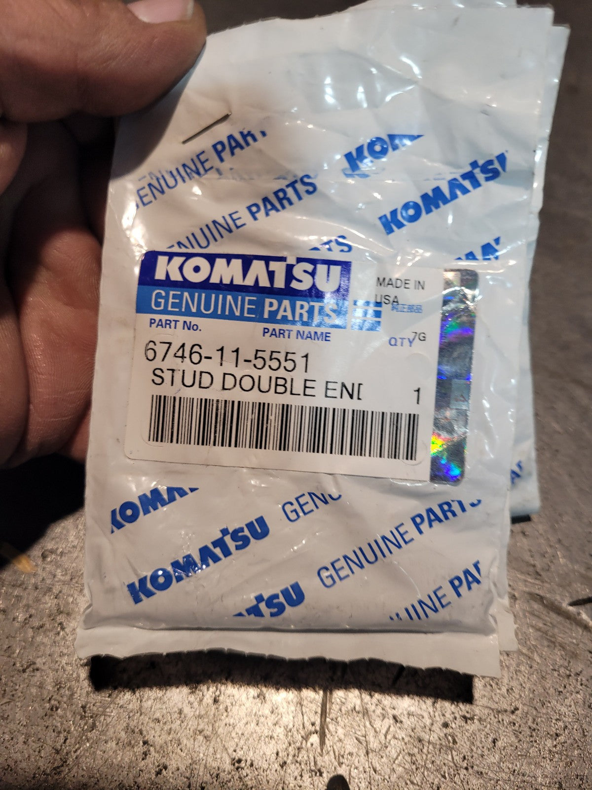 LOT OF 4PC - 6746-11-5551 KOMATSU STUD