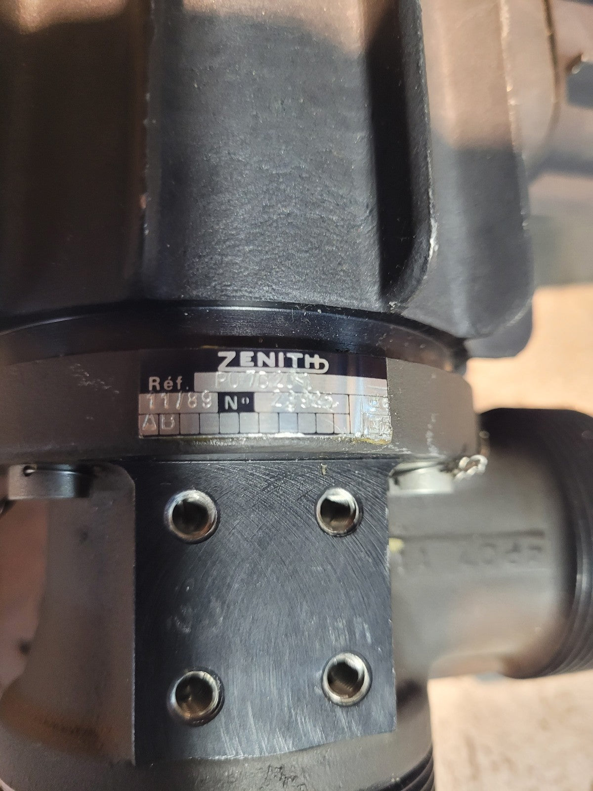P07C201 M11C18A ZENITH PUMP 23925 PARIO-RHONE 24V 13 G89