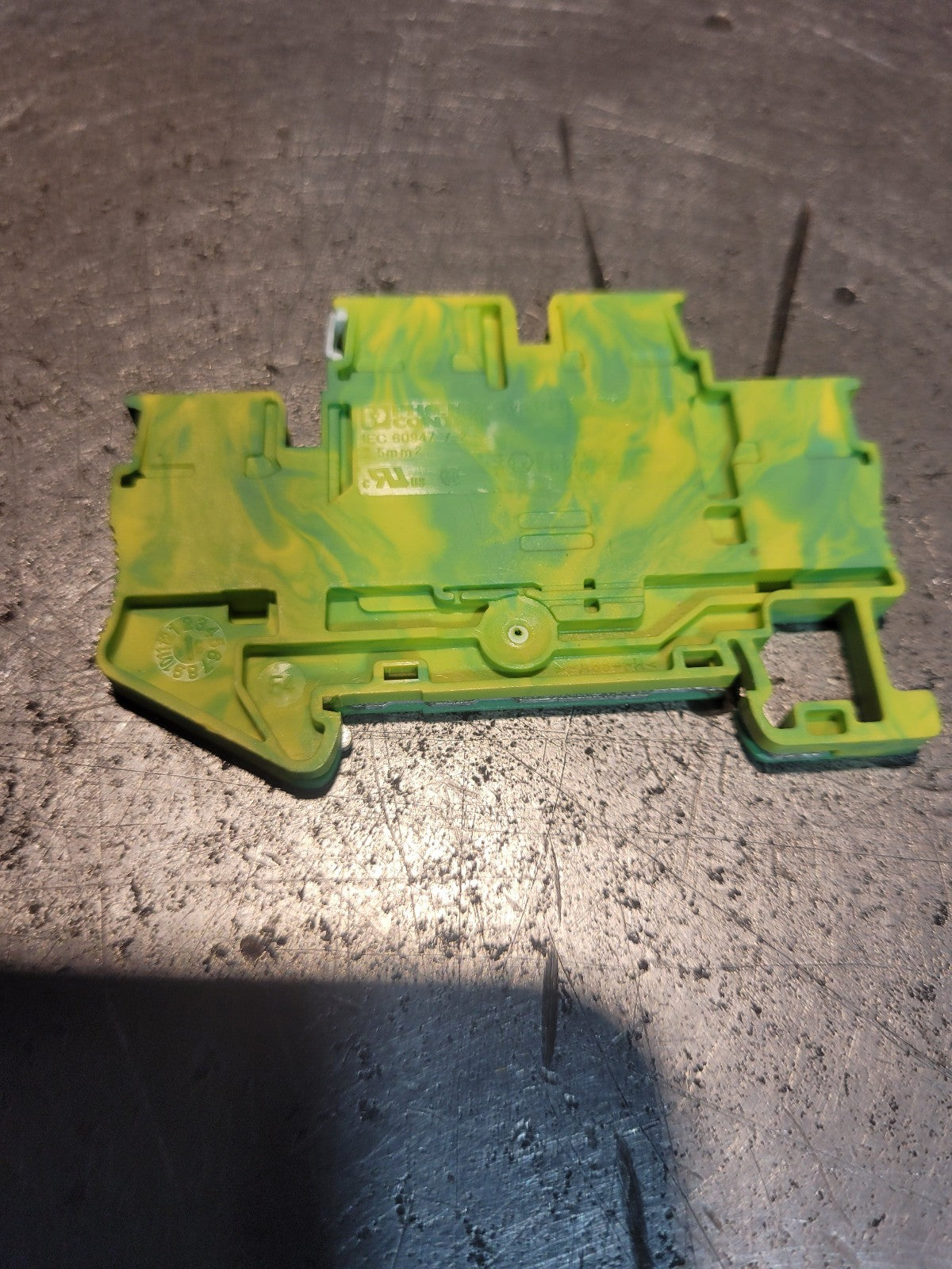 PHOENIX CONTACT PTTB 2,5-PE DOUBLE-LEVEL TERMINAL BLOCK