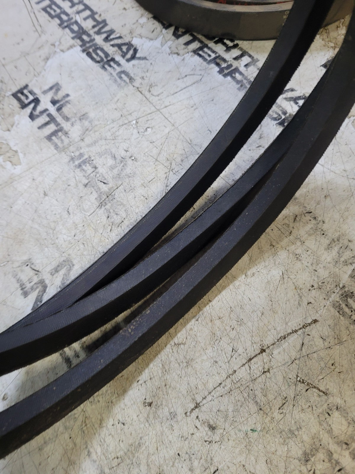 B82 or 5L850 5/8 x 85in V-belt Vbelt unimatch megadyne