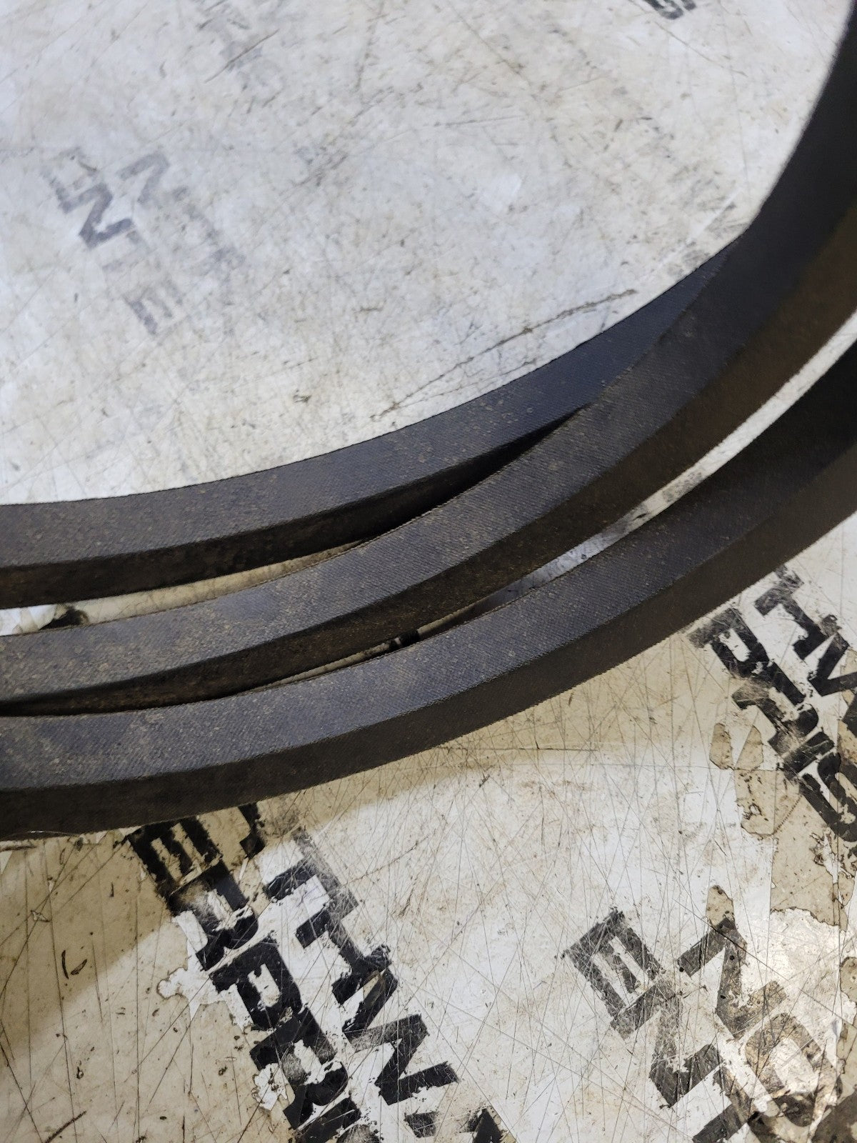 C81 V Belt, 7/8" x 85" OC, Rubber, C Type