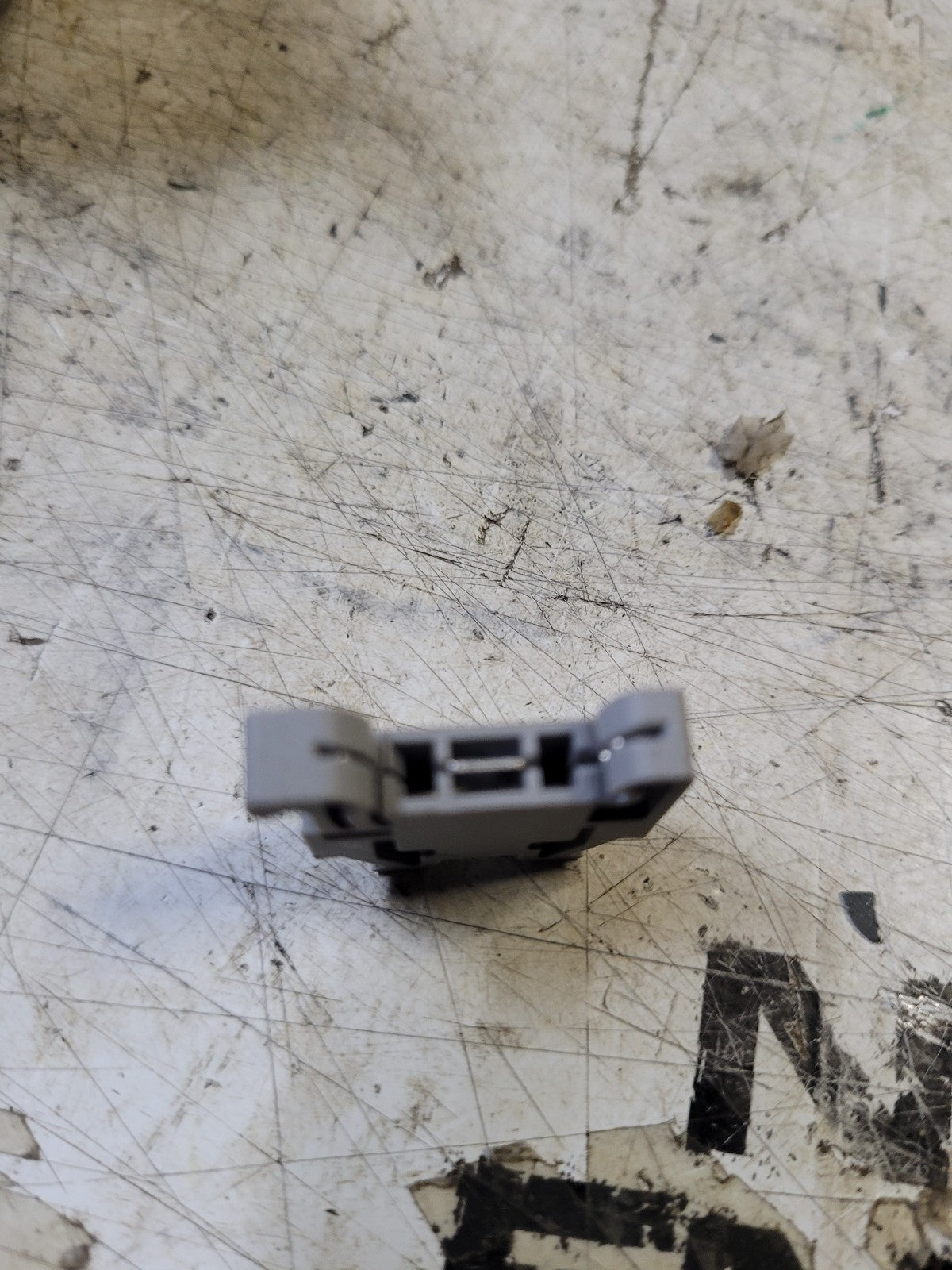 1 BAG OF 237PC - 3022263 – Connector End Bracket, Rail Type For CLIPLINE Series
