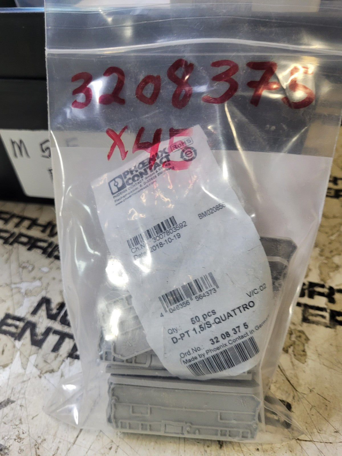 45PC - PHOENIX D-PT 1,5/S-QUATTRO 3208375 End Cover