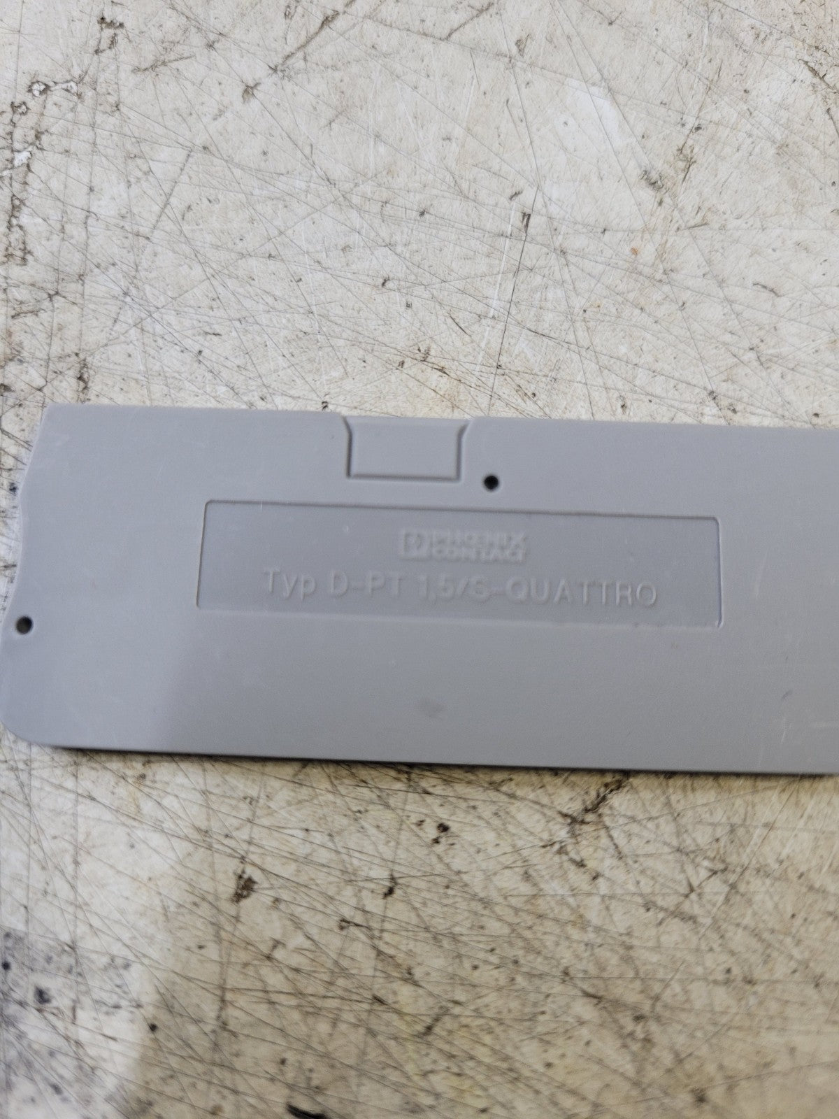 45PC - PHOENIX D-PT 1,5/S-QUATTRO 3208375 End Cover