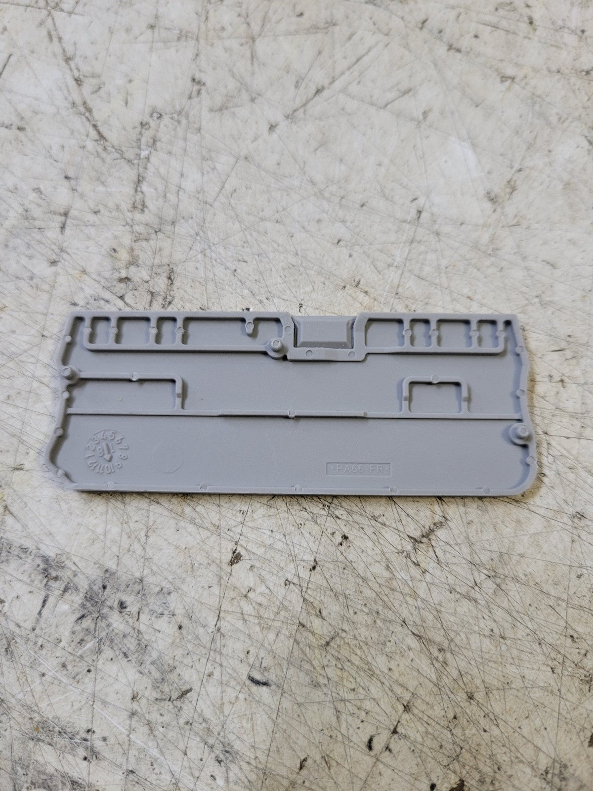 45PC - PHOENIX D-PT 1,5/S-QUATTRO 3208375 End Cover