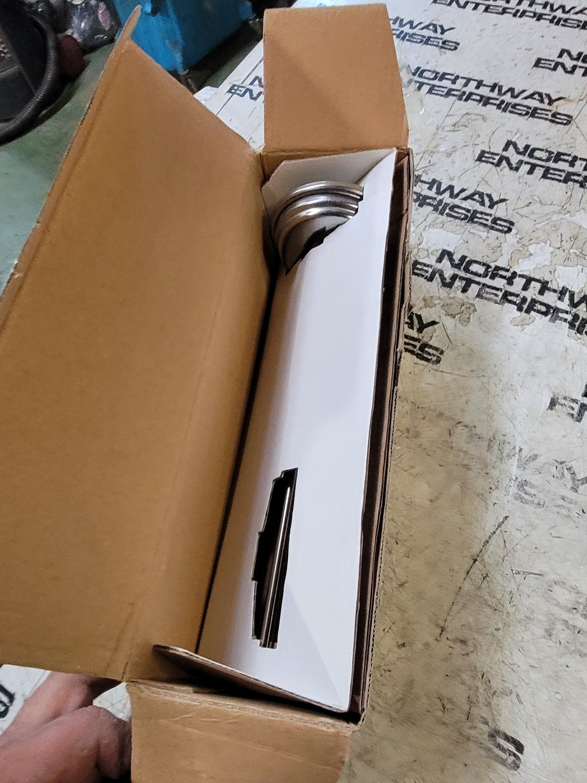 Master-Temp 200-1000 F Bimetal Thermometer WL31411