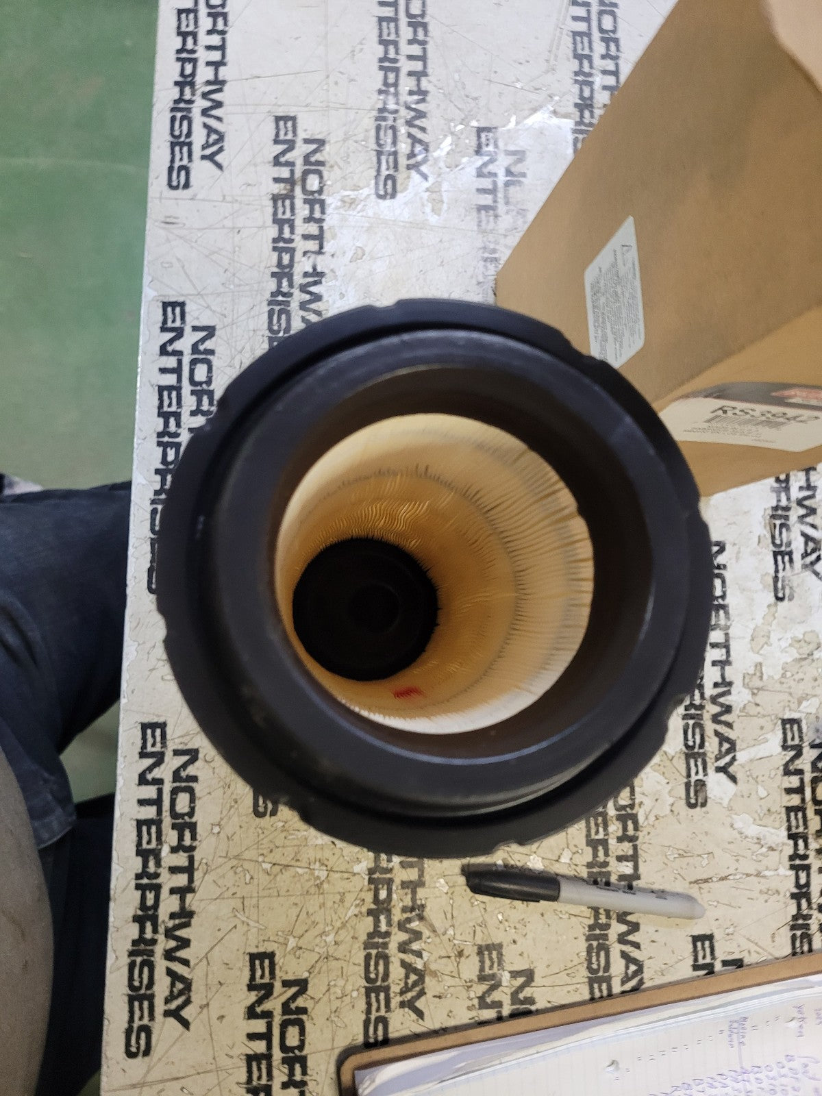 NEW R53942 BALDWIN AIR FILTER