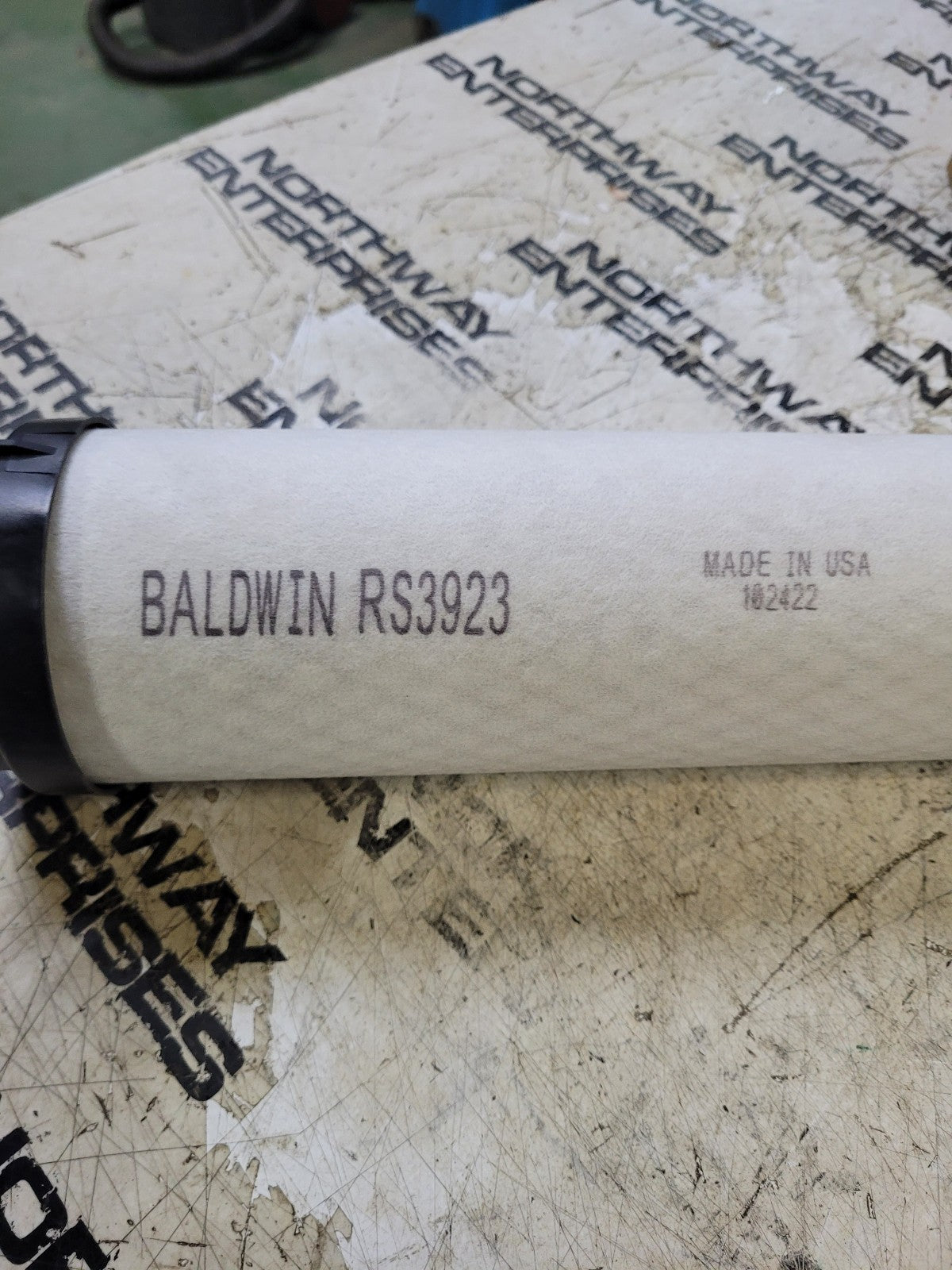 NEW R53923 BALDWIN AIR FILTER
