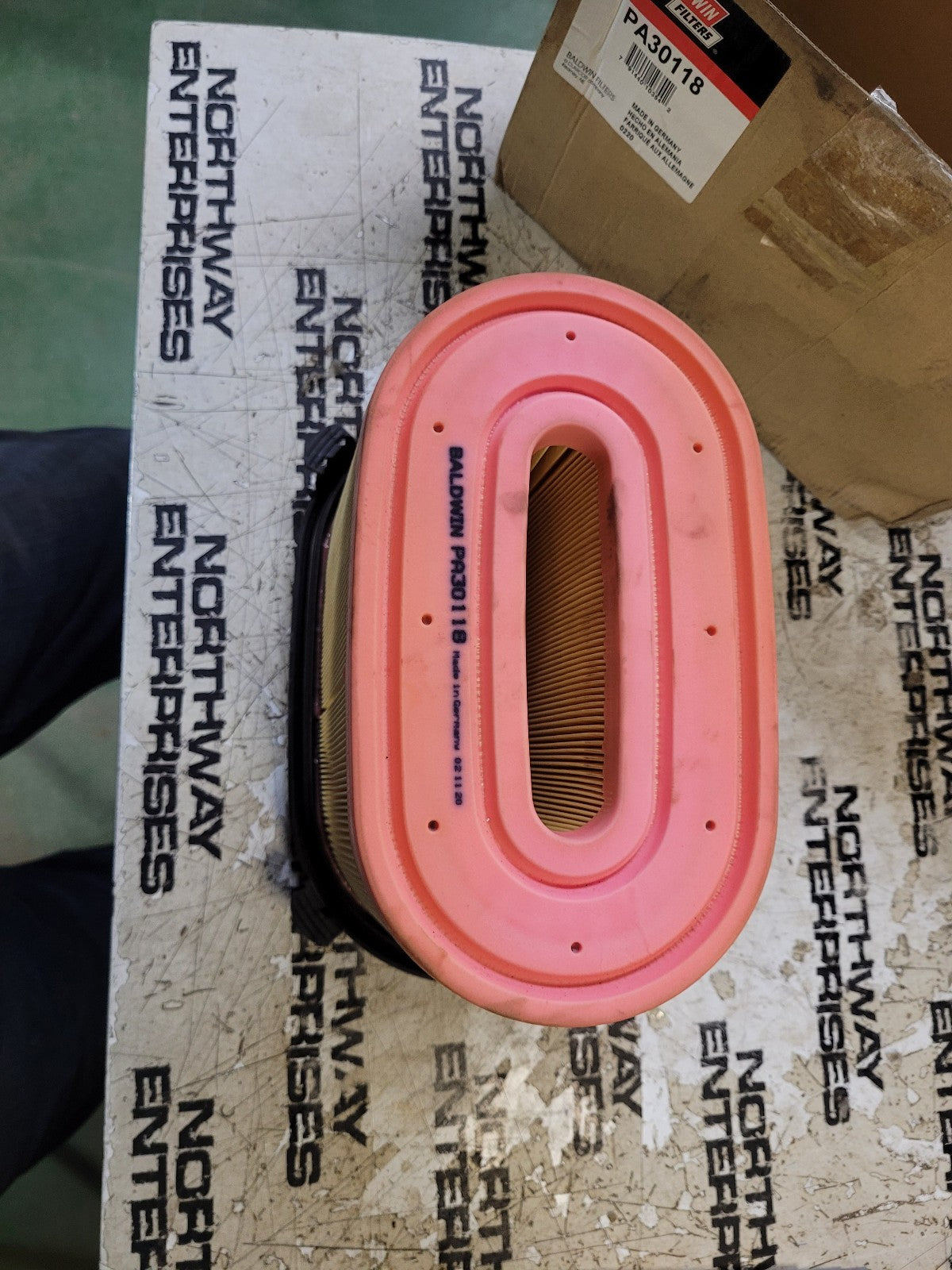 NEW PA30118 BALDWIN AIR FILTER