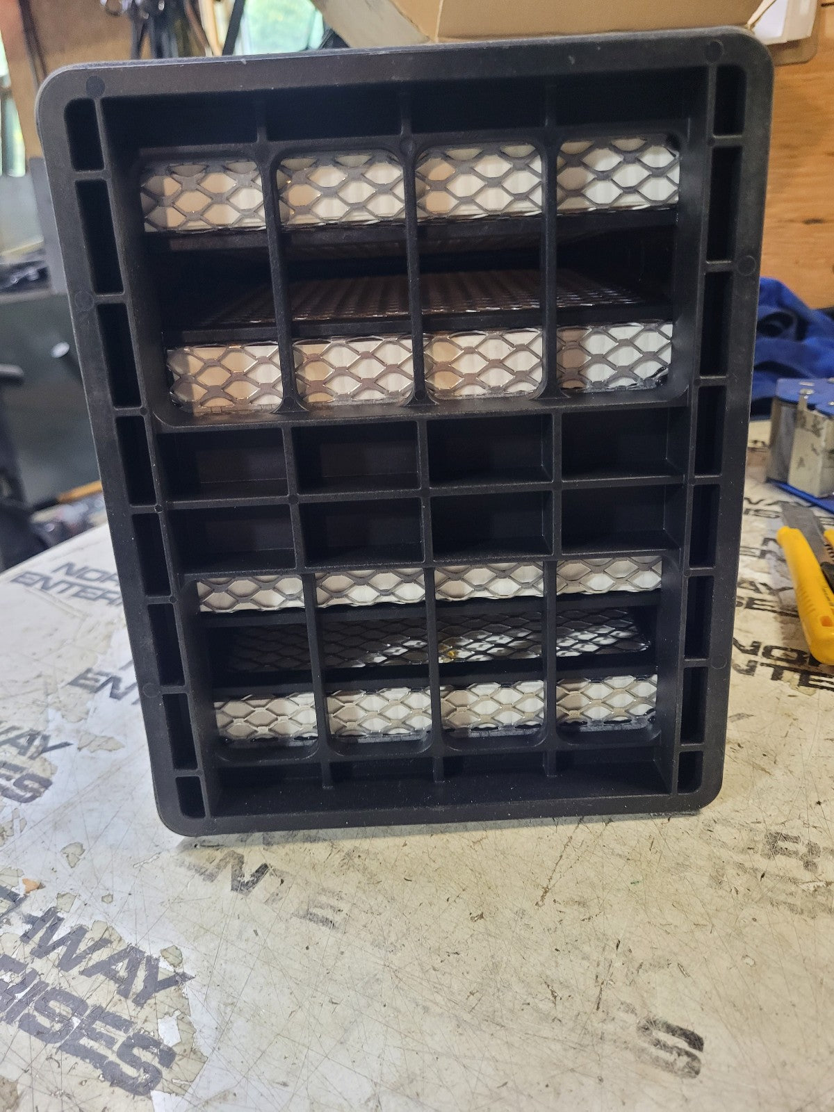 NEW PA31004 BALDWIN AIR FILTER