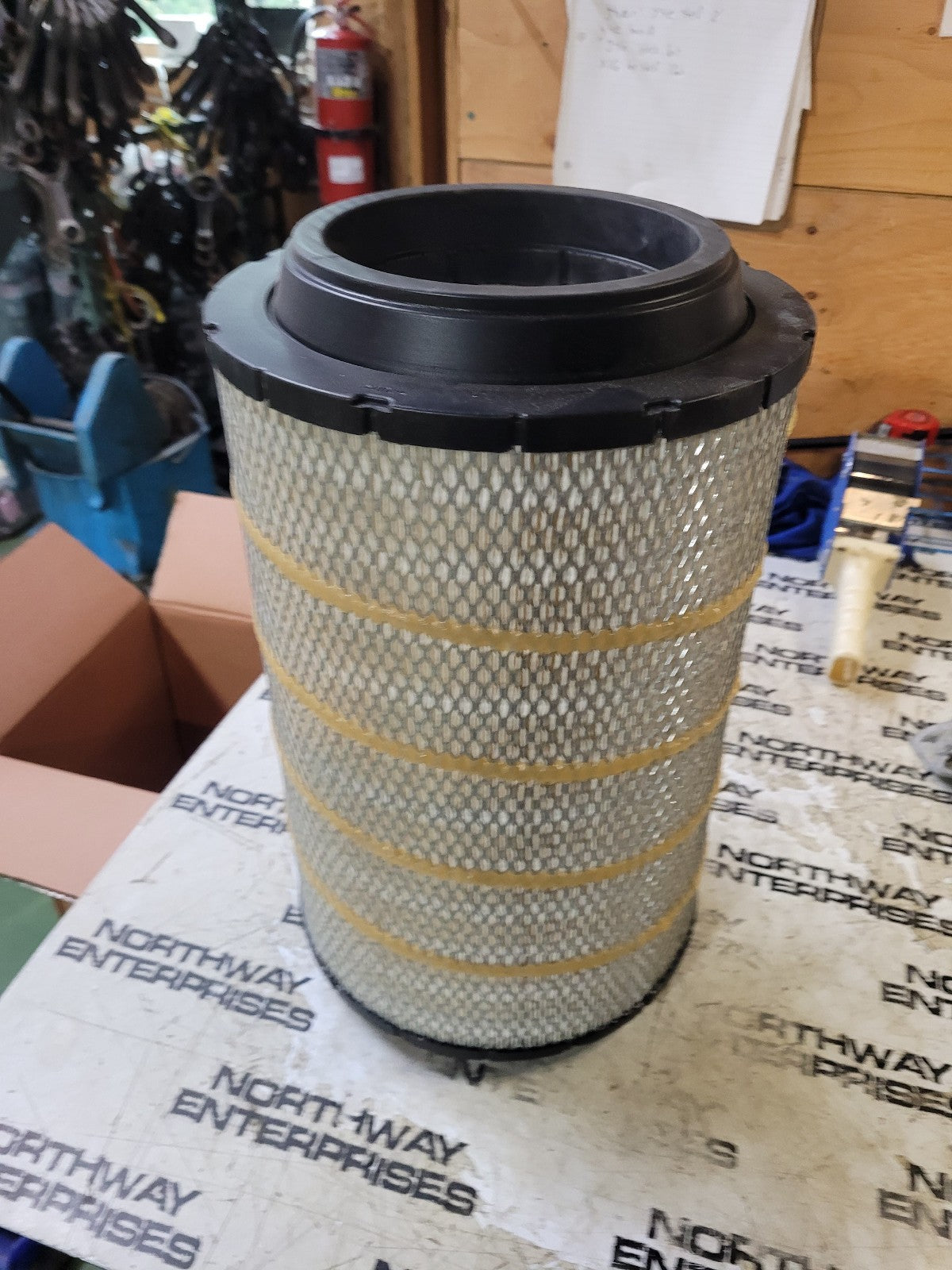 NEW RS5537 BALDWIN AIR FILTER
