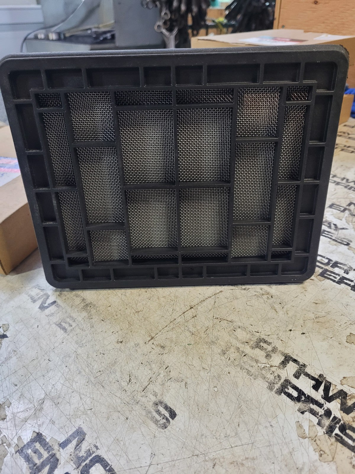 PA31005 NEW BALDWIN AIR FILTER