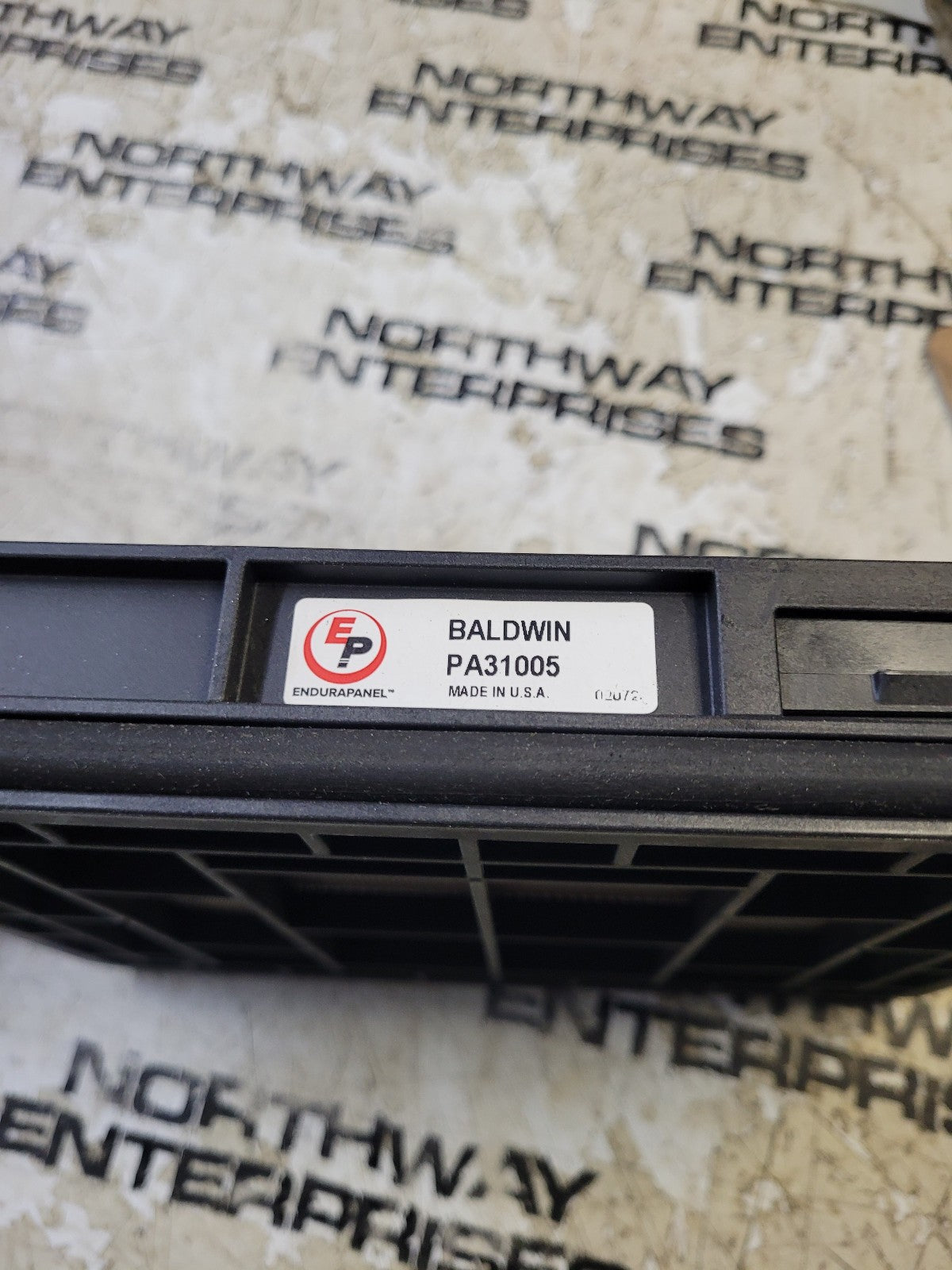 PA31005 NEW BALDWIN AIR FILTER