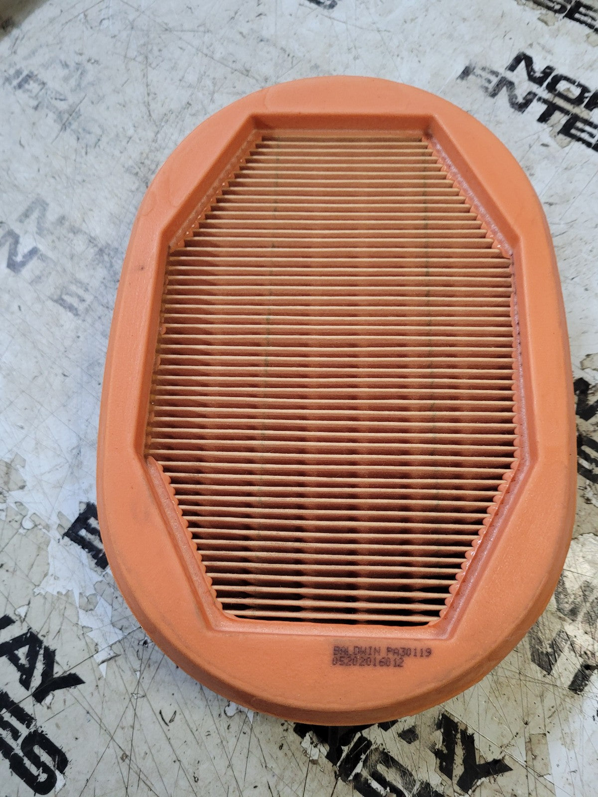 PA30119 NEW BALDWIN AIR FILTER
