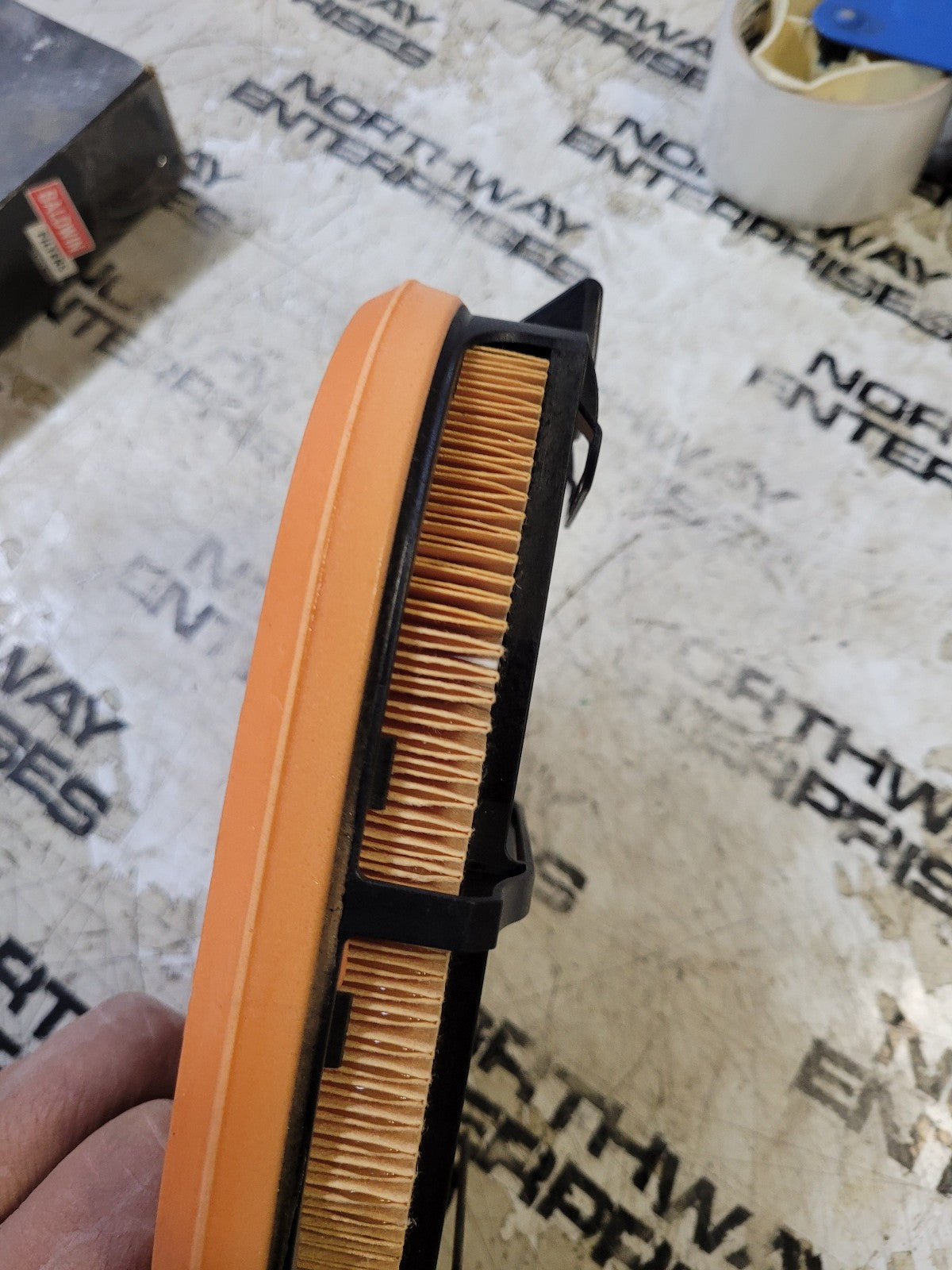 PA30119 NEW BALDWIN AIR FILTER