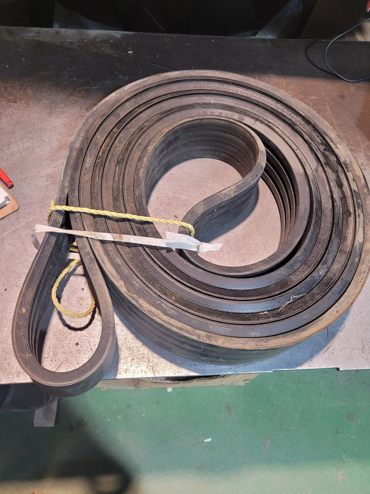 RC390-4 JASON 4 RIBBED V BELT 7/8 x 394in OC 4 Band RC390