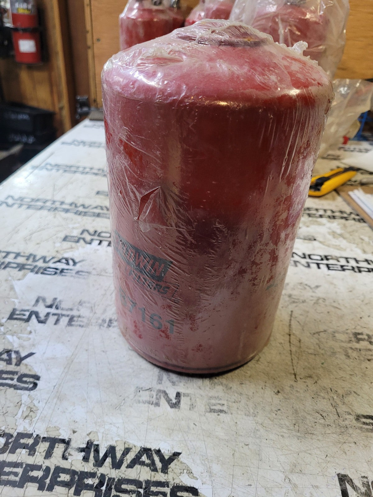 Baldwin B7161 Oil Filter cross LF3782