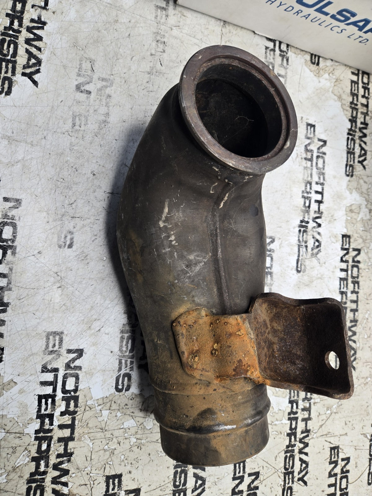 bc3q-6n647-bd 2011-2014 Ford 6.7 6.7L Powerstroke Turbo Exhaust Outlet