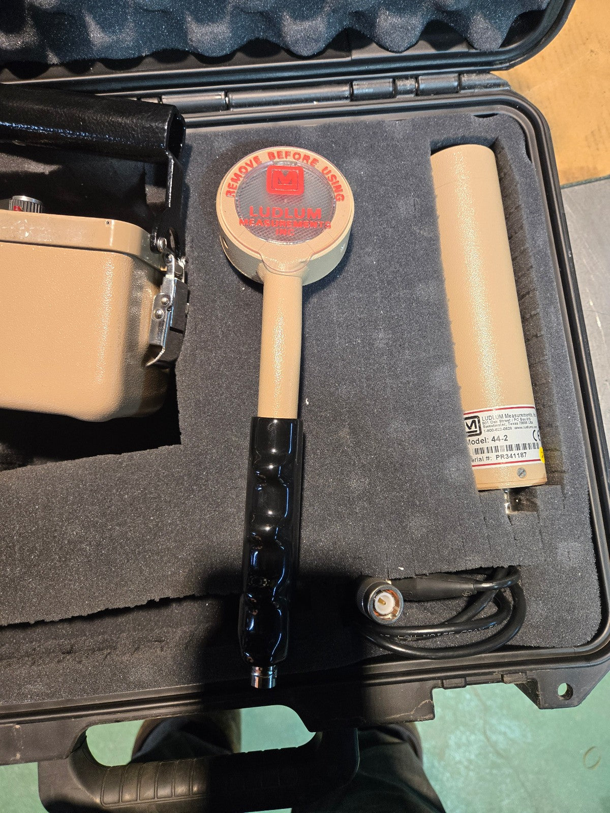 Ludlum Model 2241-2 Digital Survey Meter W/ Probe + Case 44-2, 44-9